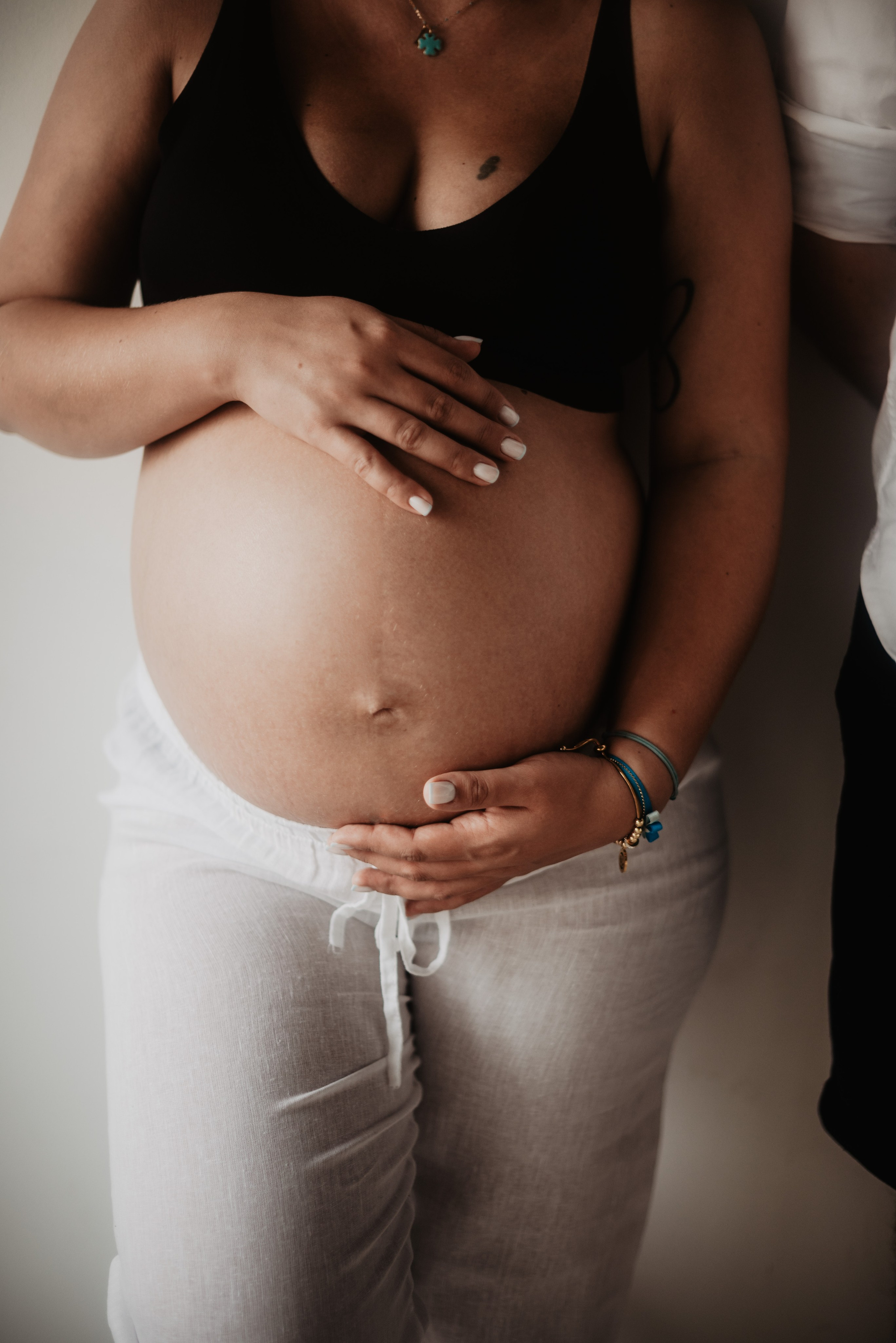 Sesja ciążowa Oli. Bałanda Fotografia – Sesje Kobiece, Rodzinne, Miłosne, Reportaże | Katowice Śląsk