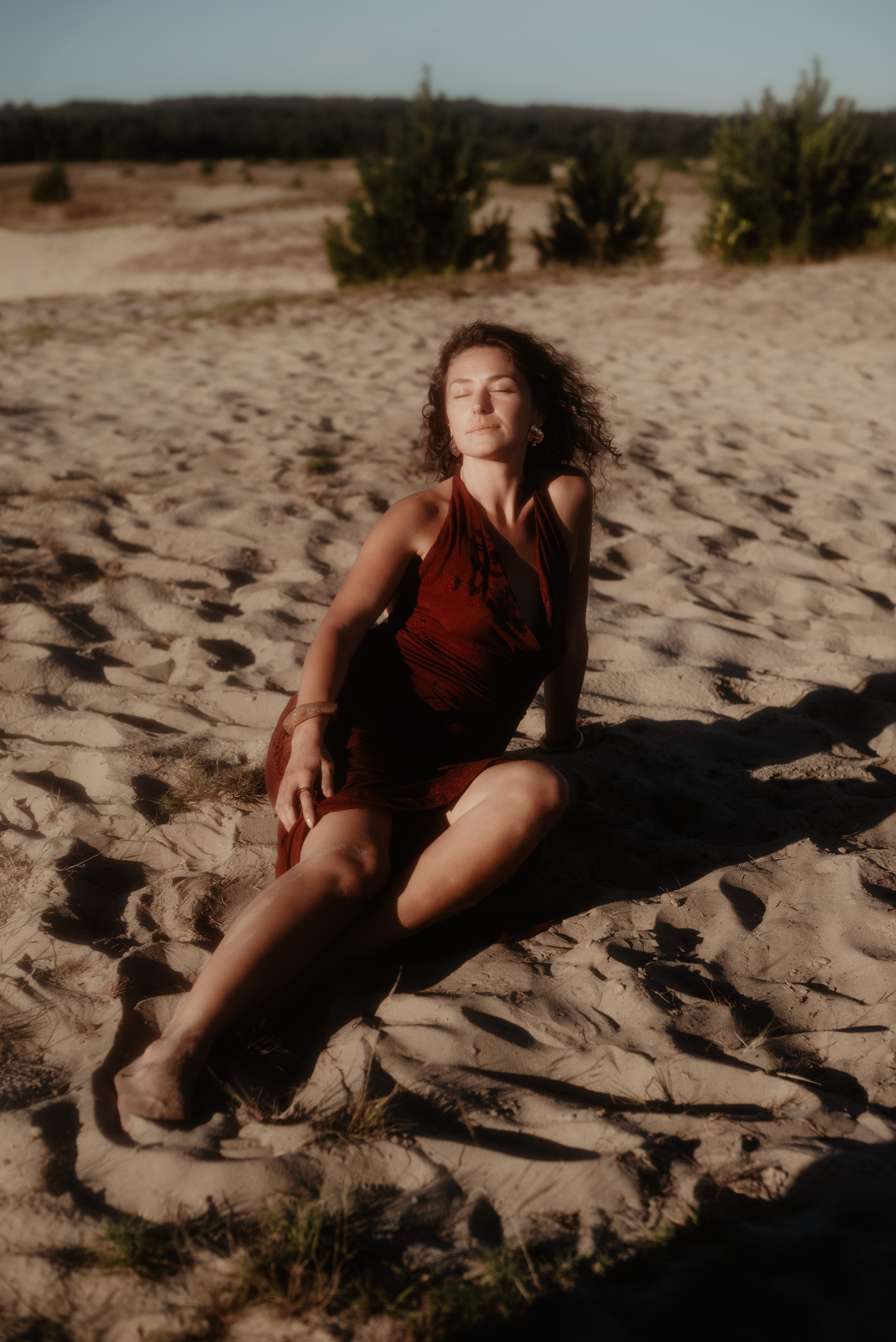 Sesja kobieca Weroniki na Pustyni Błędowkiej. Bałanda Fotografia – Sesje Kobiece, Rodzinne, Miłosne, Reportaże | Katowice Śląsk