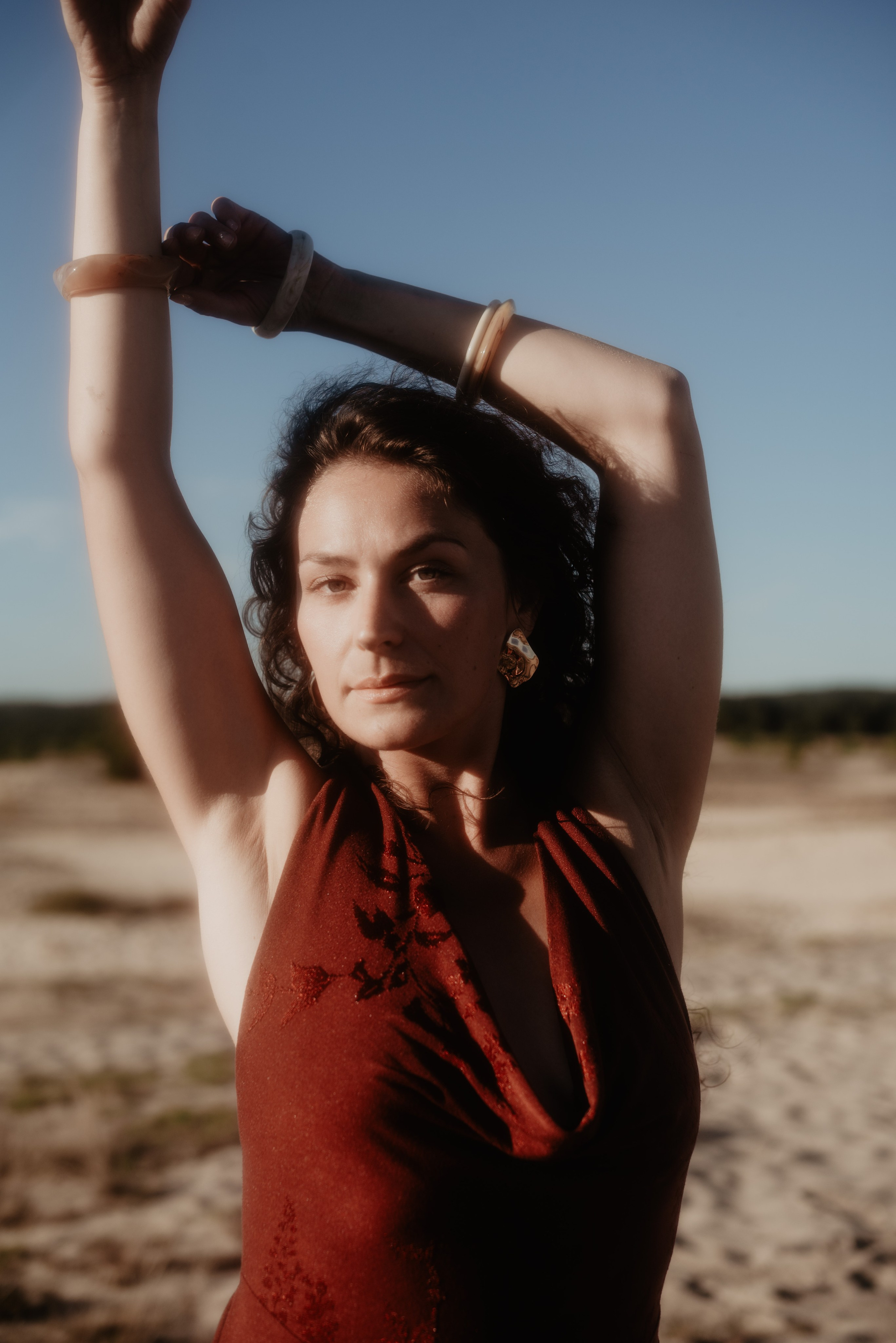 Sesja kobieca Weroniki na Pustyni Błędowkiej. Bałanda Fotografia – Sesje Kobiece, Rodzinne, Miłosne, Reportaże | Katowice Śląsk