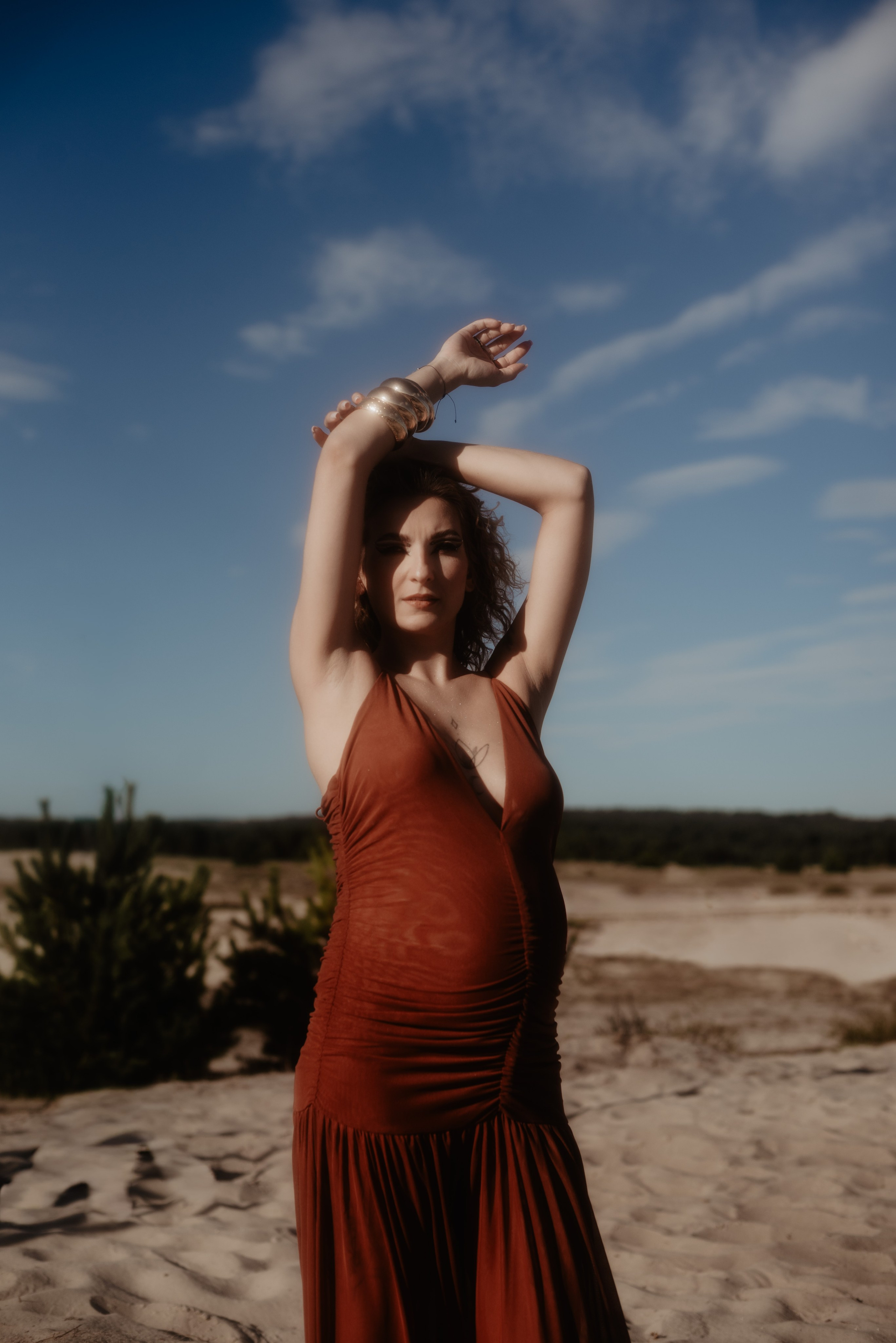 Sesja ciążowa Klaudii na Pustyni Błędowskiej. Bałanda Fotografia – Sesje Kobiece, Rodzinne, Miłosne, Reportaże | Katowice Śląsk