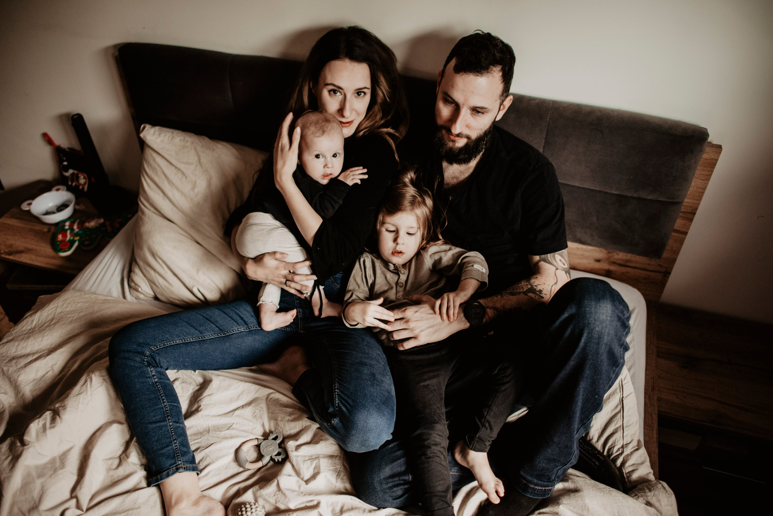 Domowa sesja.Aneta, Andrzej, Inka i Nela. Bałanda Fotografia – Sesje Kobiece, Rodzinne, Miłosne, Reportaże | Katowice Śląsk