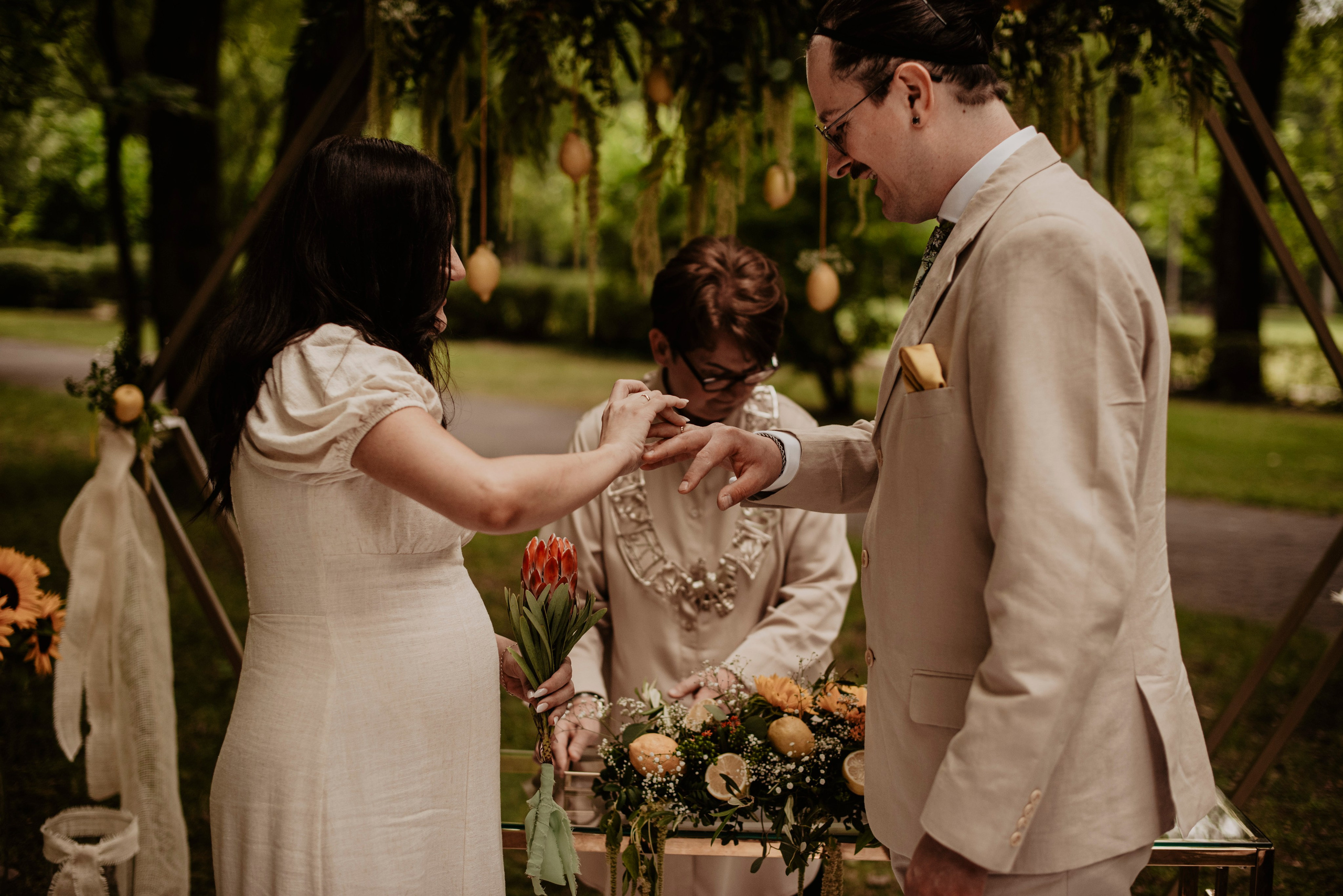 Plenerowy ślub Natalii i Krzysztofa w Restauracji - Patio Park Katowice. Bałanda Fotografia – Sesje Kobiece, Rodzinne, Miłosne, Reportaże | Katowice Śląsk