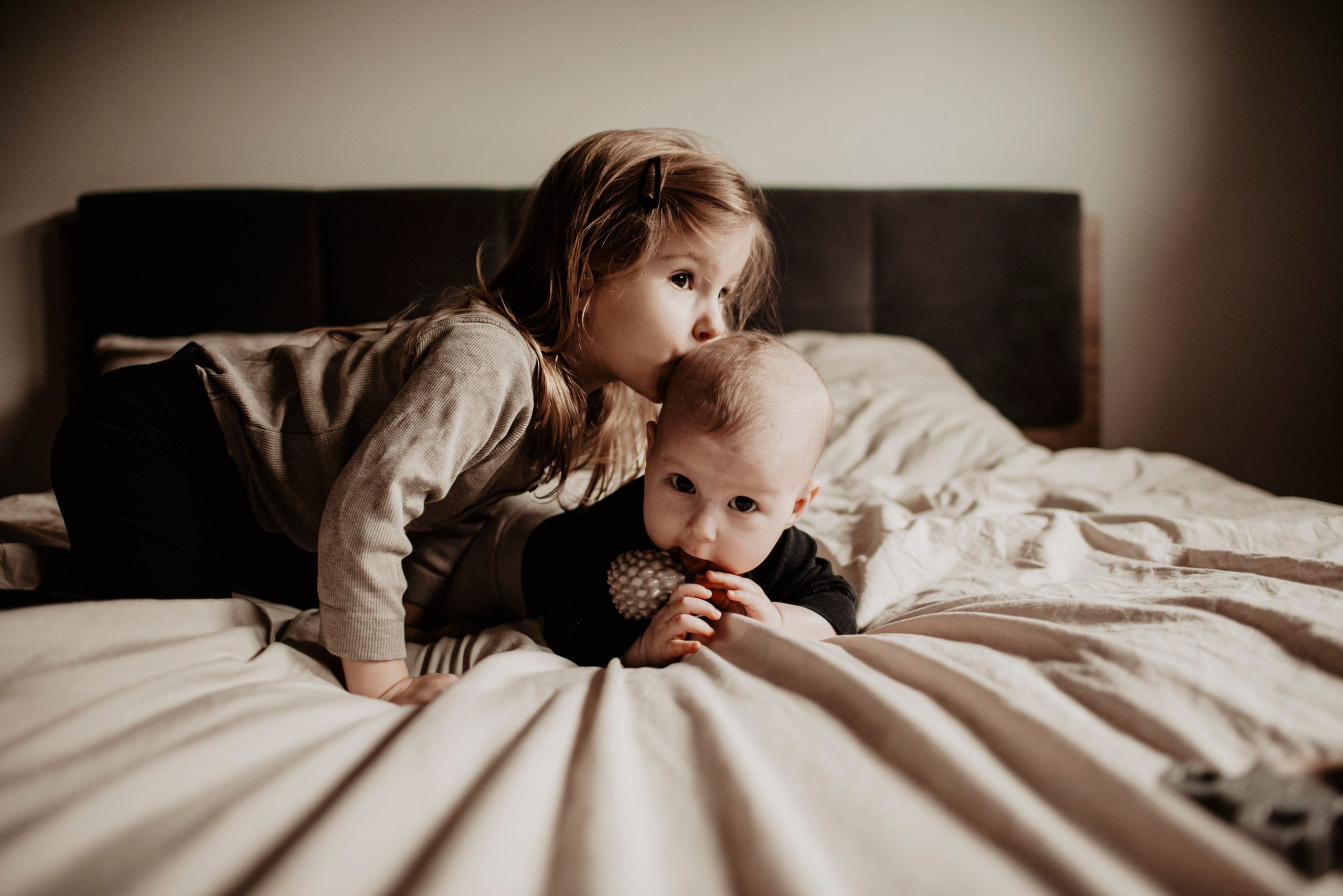 Domowa sesja.Aneta, Andrzej, Inka i Nela. Bałanda Fotografia – Sesje Kobiece, Rodzinne, Miłosne, Reportaże | Katowice Śląsk