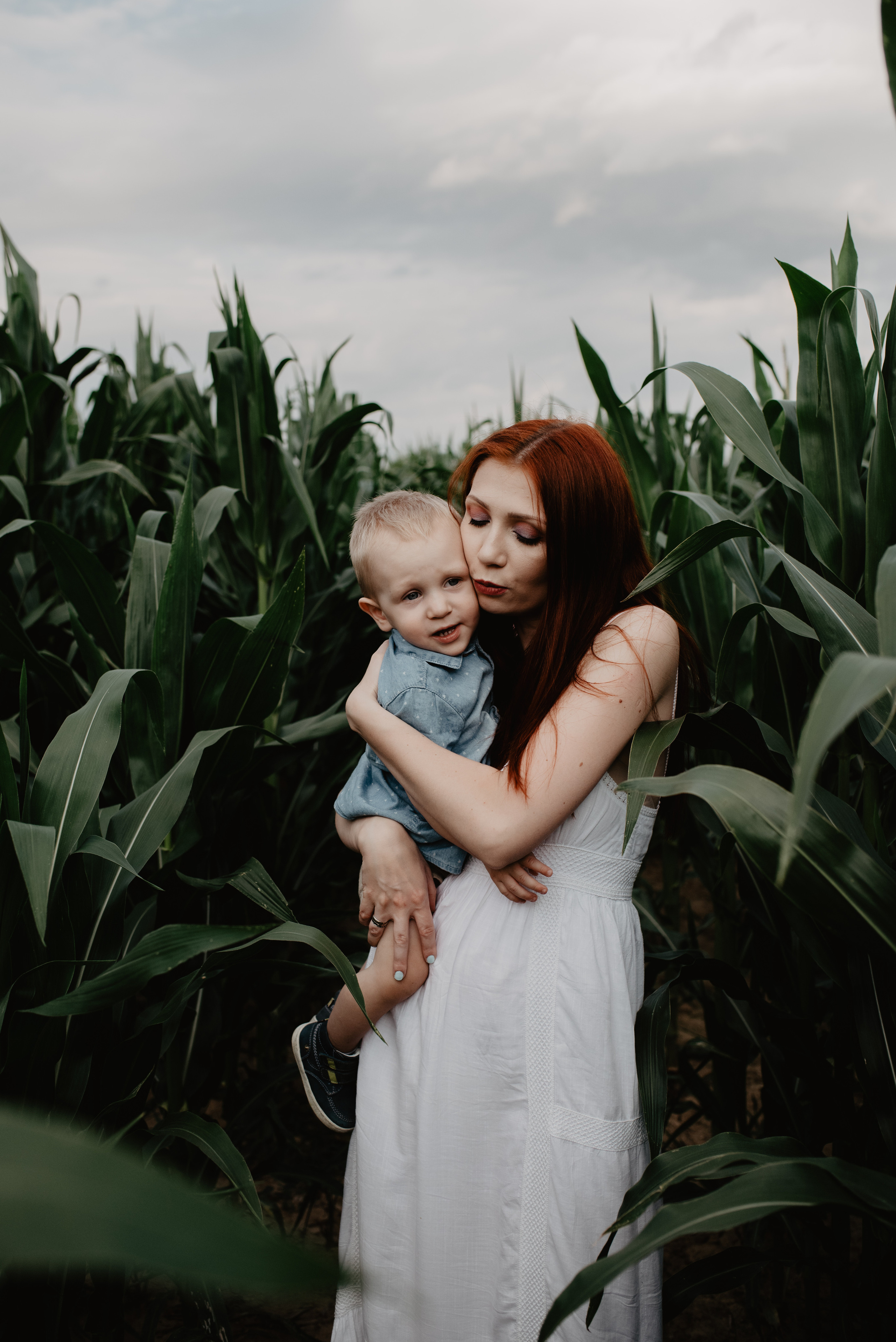 Sesja Rodzinna w polu. Bałanda Fotografia – Sesje Kobiece, Rodzinne, Miłosne, Reportaże | Katowice Śląsk