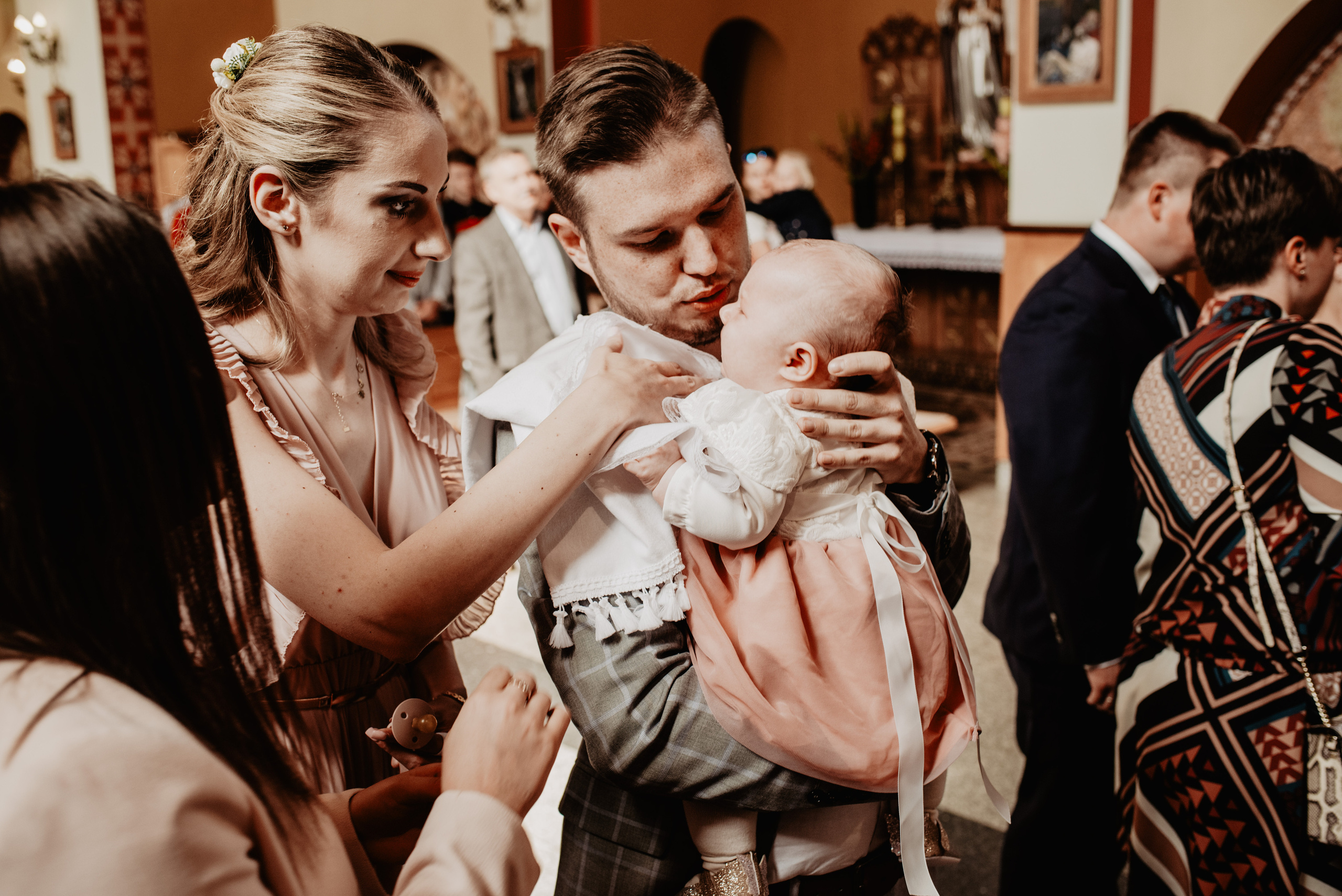 Chrzest Św. Zoi. Bałanda Fotografia – Sesje Kobiece, Rodzinne, Miłosne, Reportaże | Katowice Śląsk