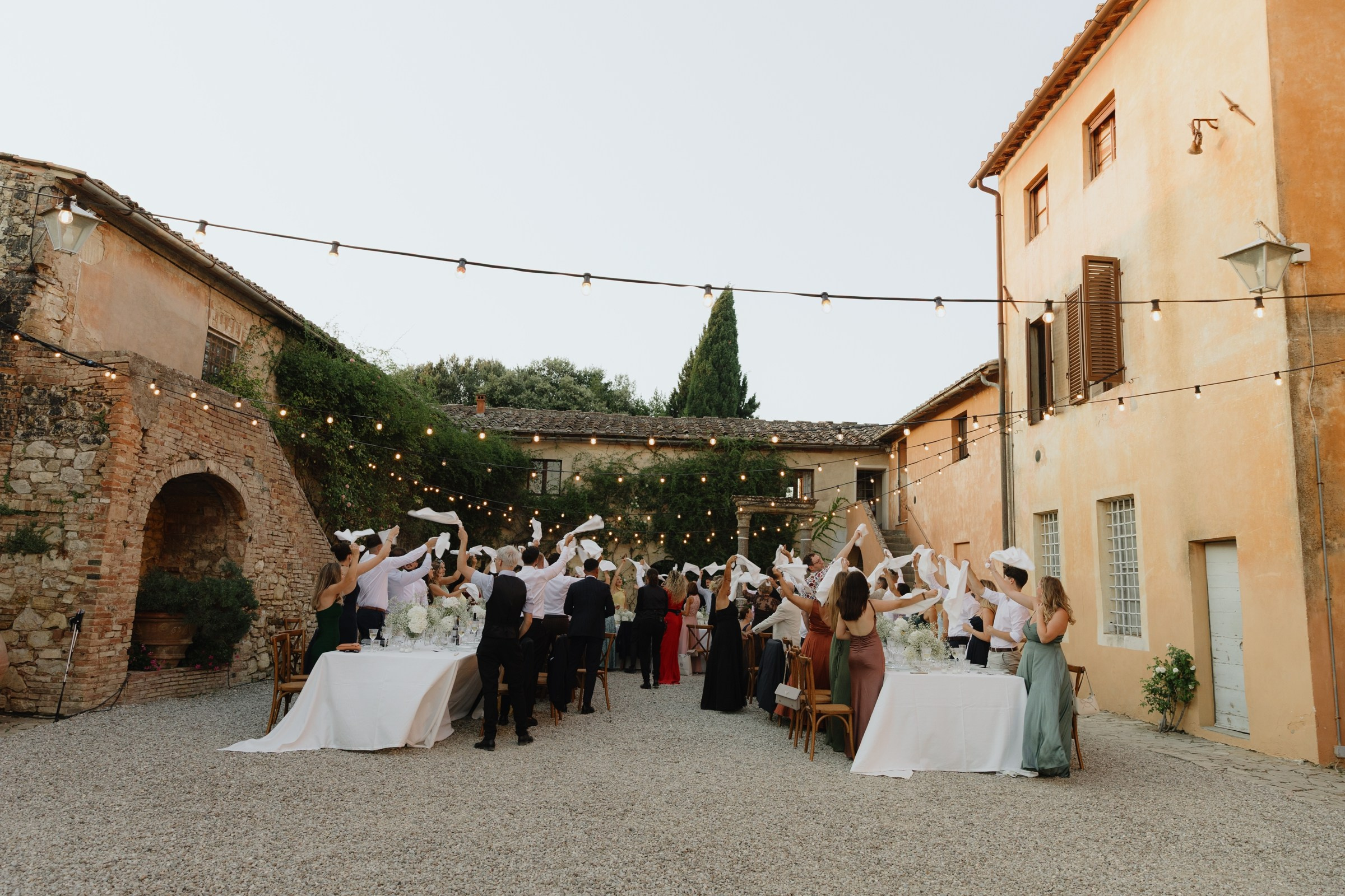 David and Larissa Tuscany Villa di Catignano. Wedding photographer in Italy |Florence, Roma, Como, Tuscan, Venice