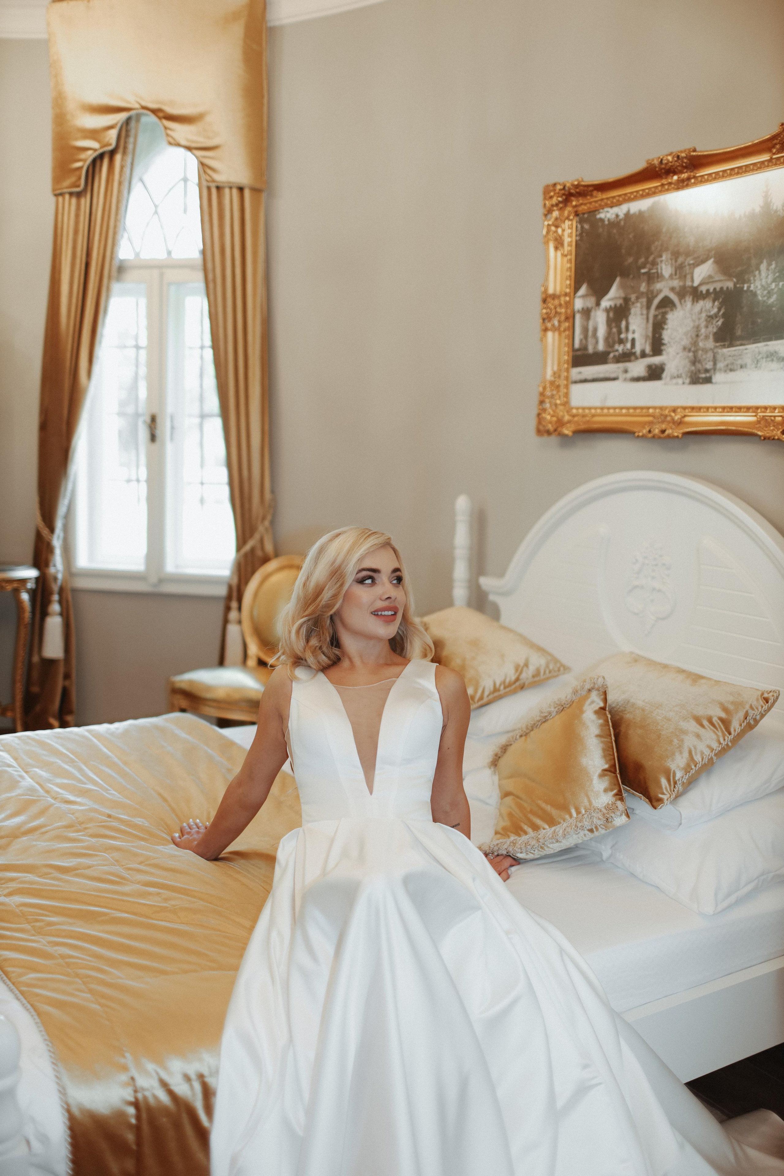 September 2023 — Wedding Hrad Kunzov. Wedding & love story photographer Prague, Europe Elizaveta Gritsenko