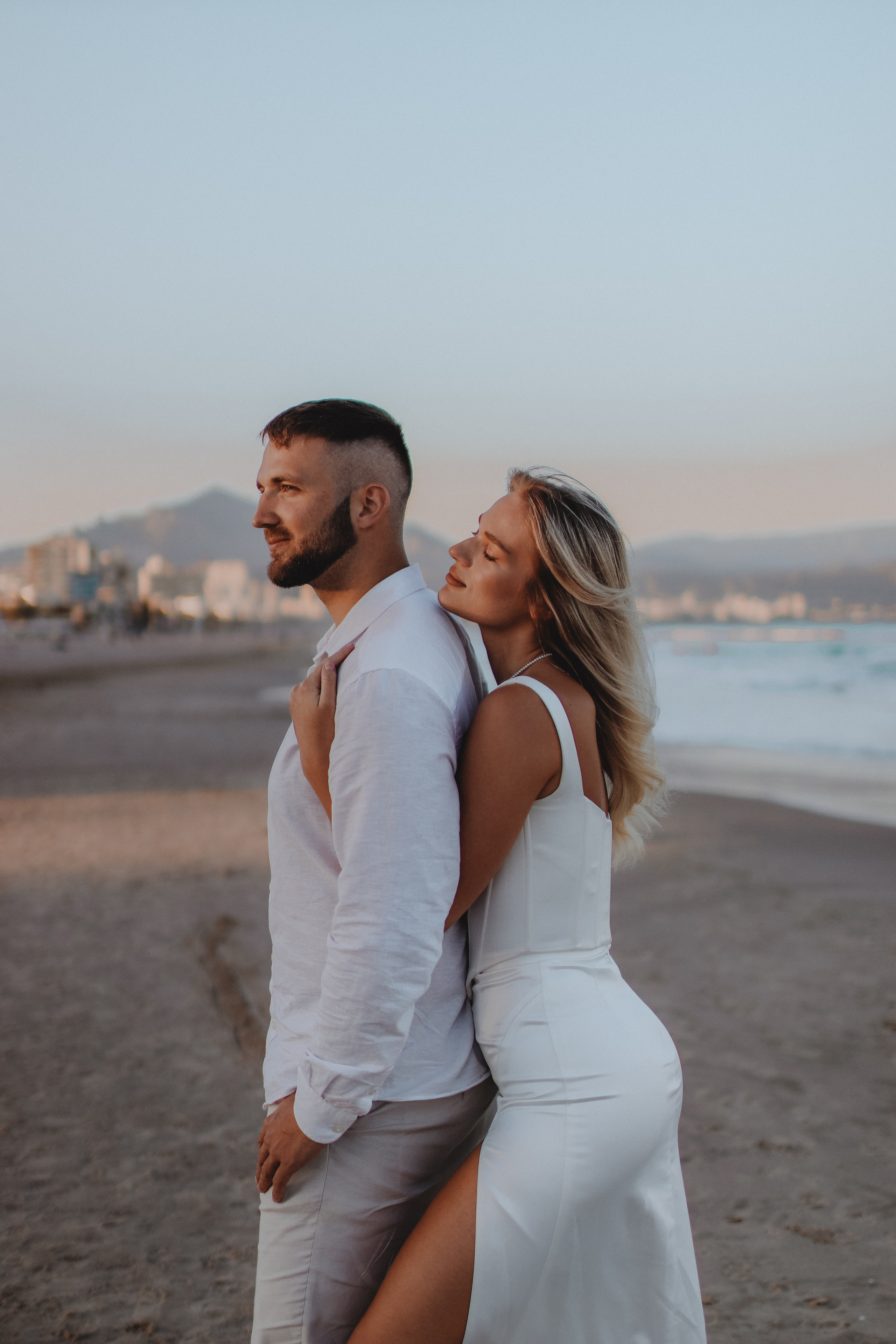 April 2023 — Vika & Egor Elopement wedding in Alicante. Wedding & love story photographer Prague, Europe Elizaveta Gritsenko