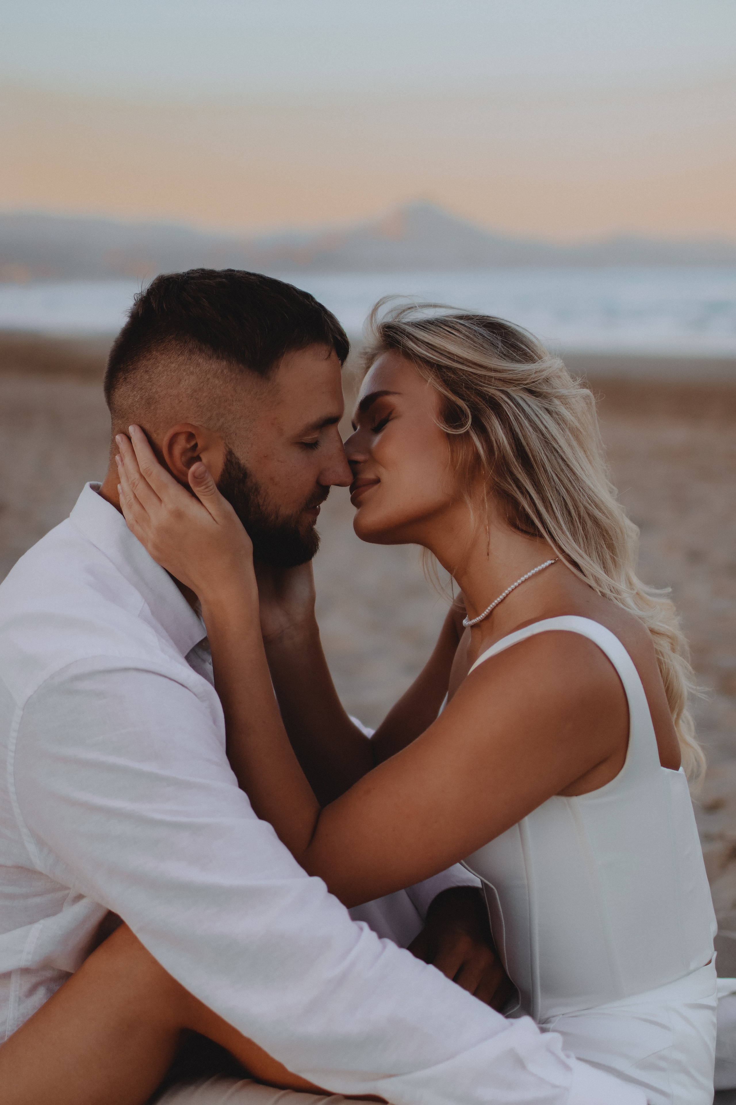 April 2023 — Vika & Egor Elopement wedding in Alicante. Wedding & love story photographer Prague, Europe Elizaveta Gritsenko