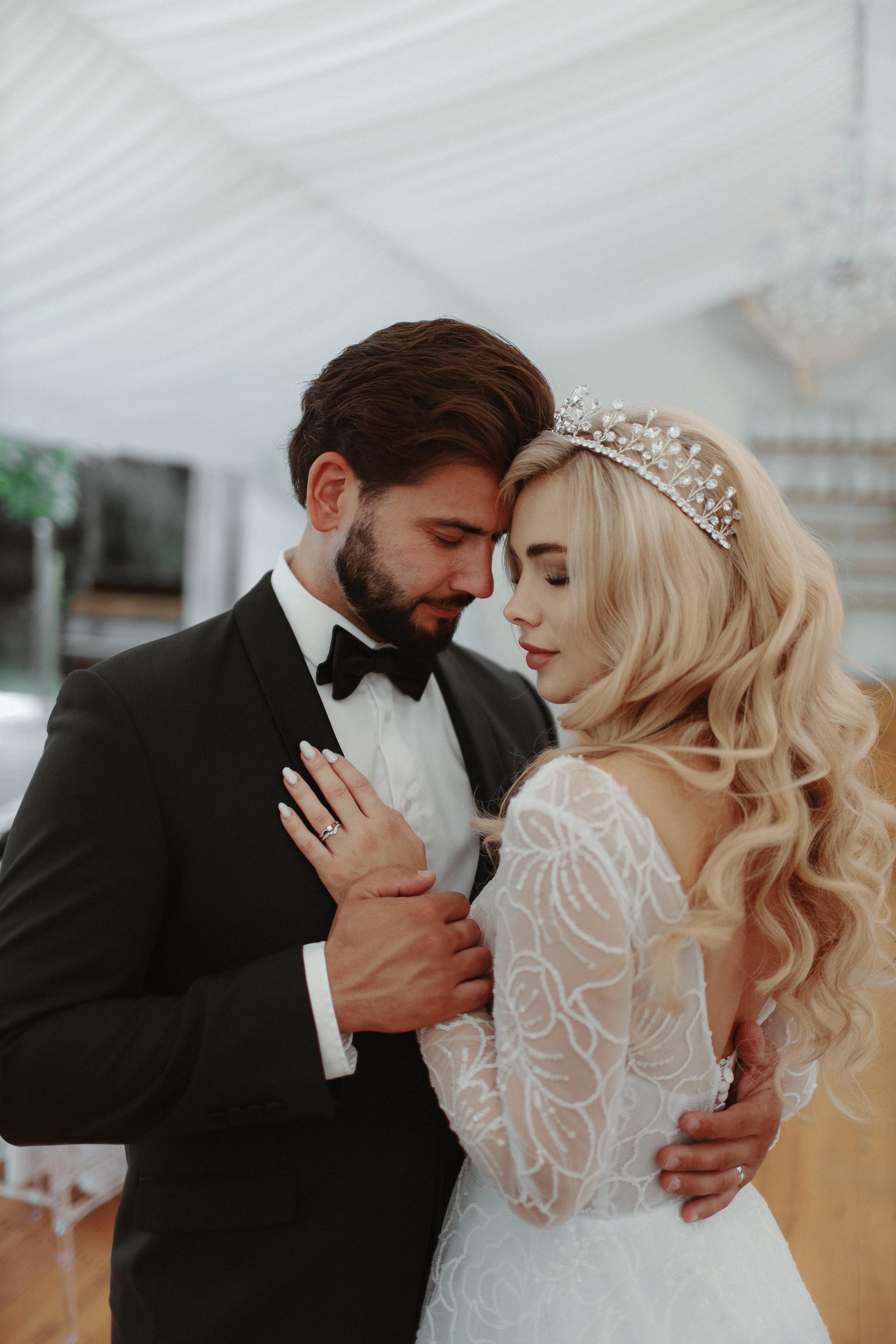 September 2023 — Wedding Hrad Kunzov. Wedding & love story photographer Prague, Europe Elizaveta Gritsenko