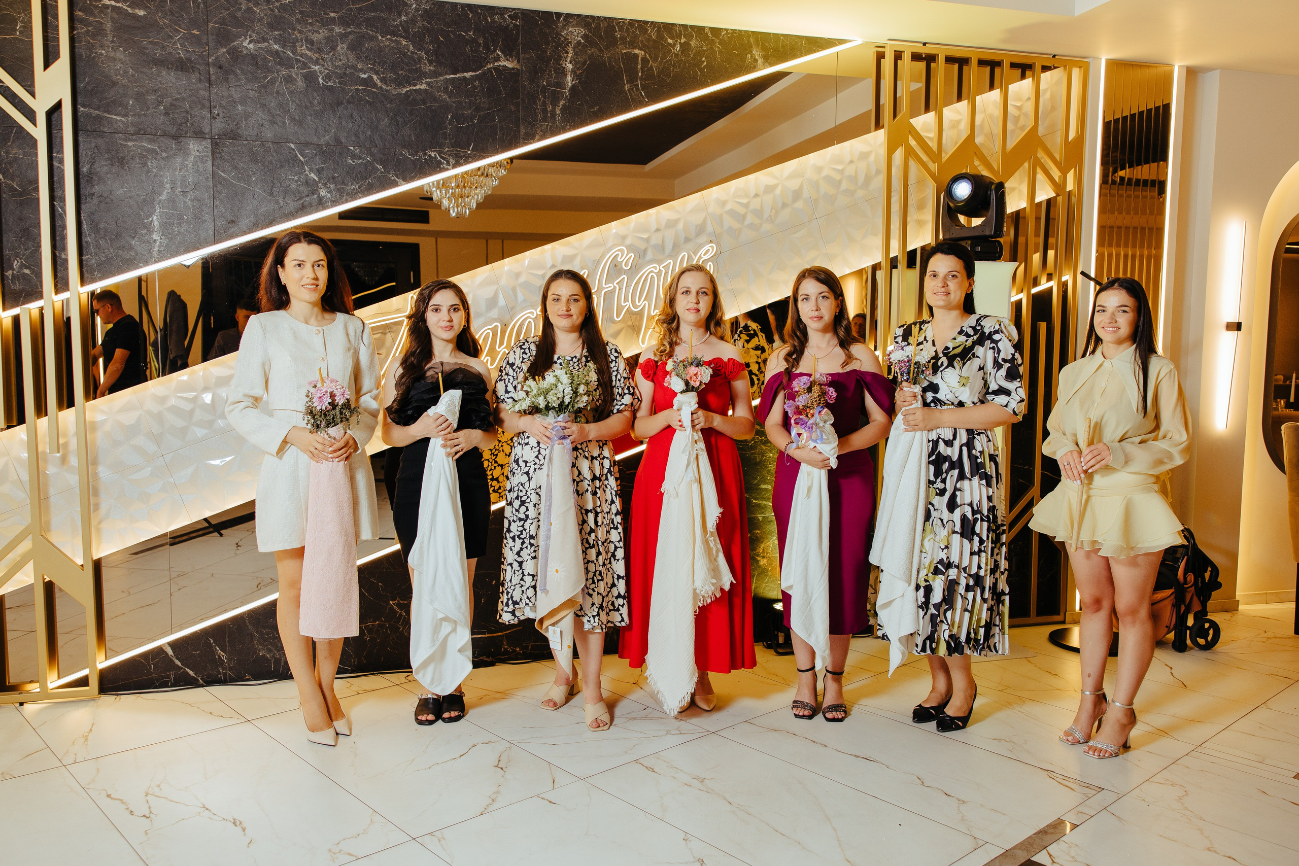 Delia. Fotograf de nuntă și evenimente private!