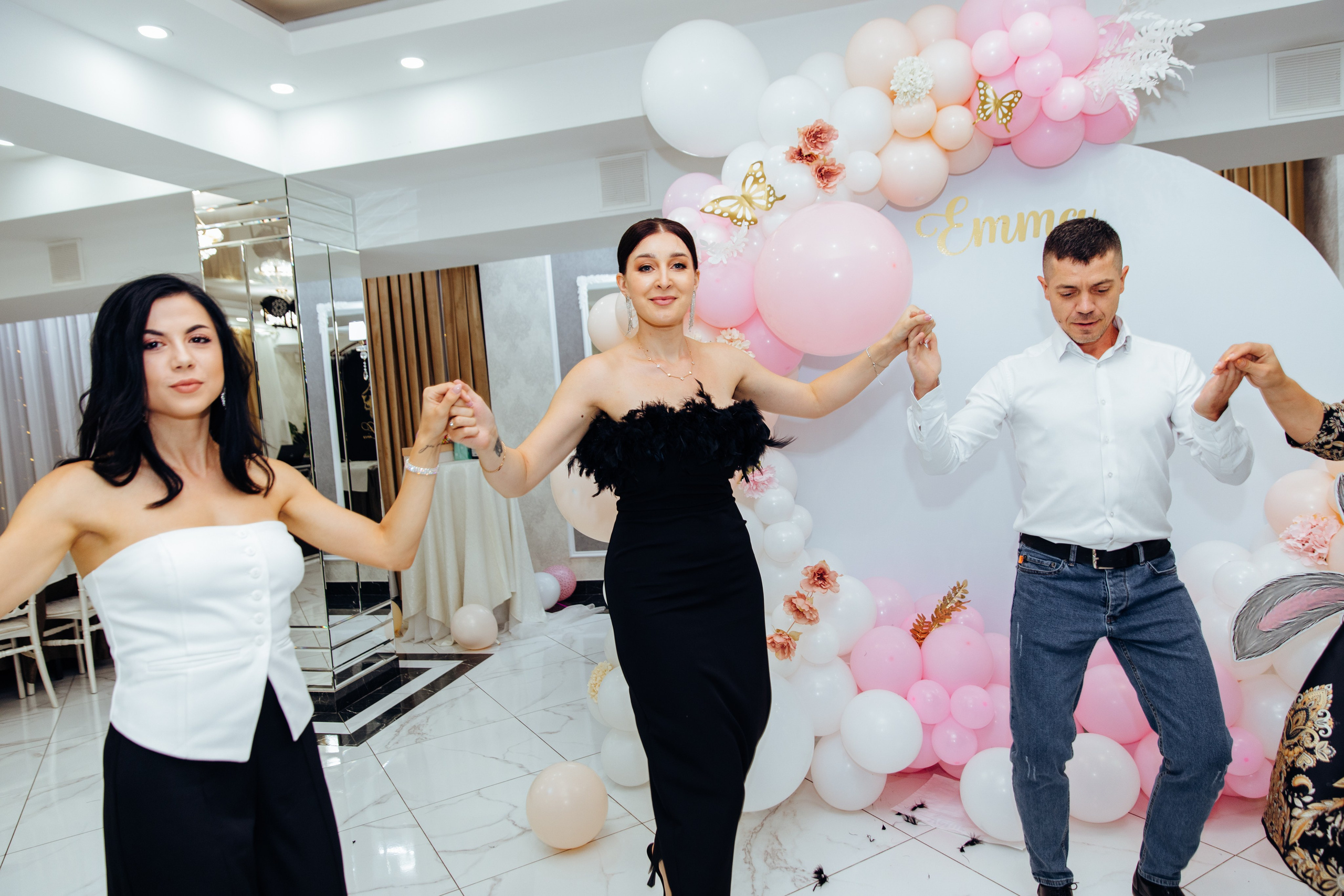 Emma. Fotograf de nuntă și evenimente private!