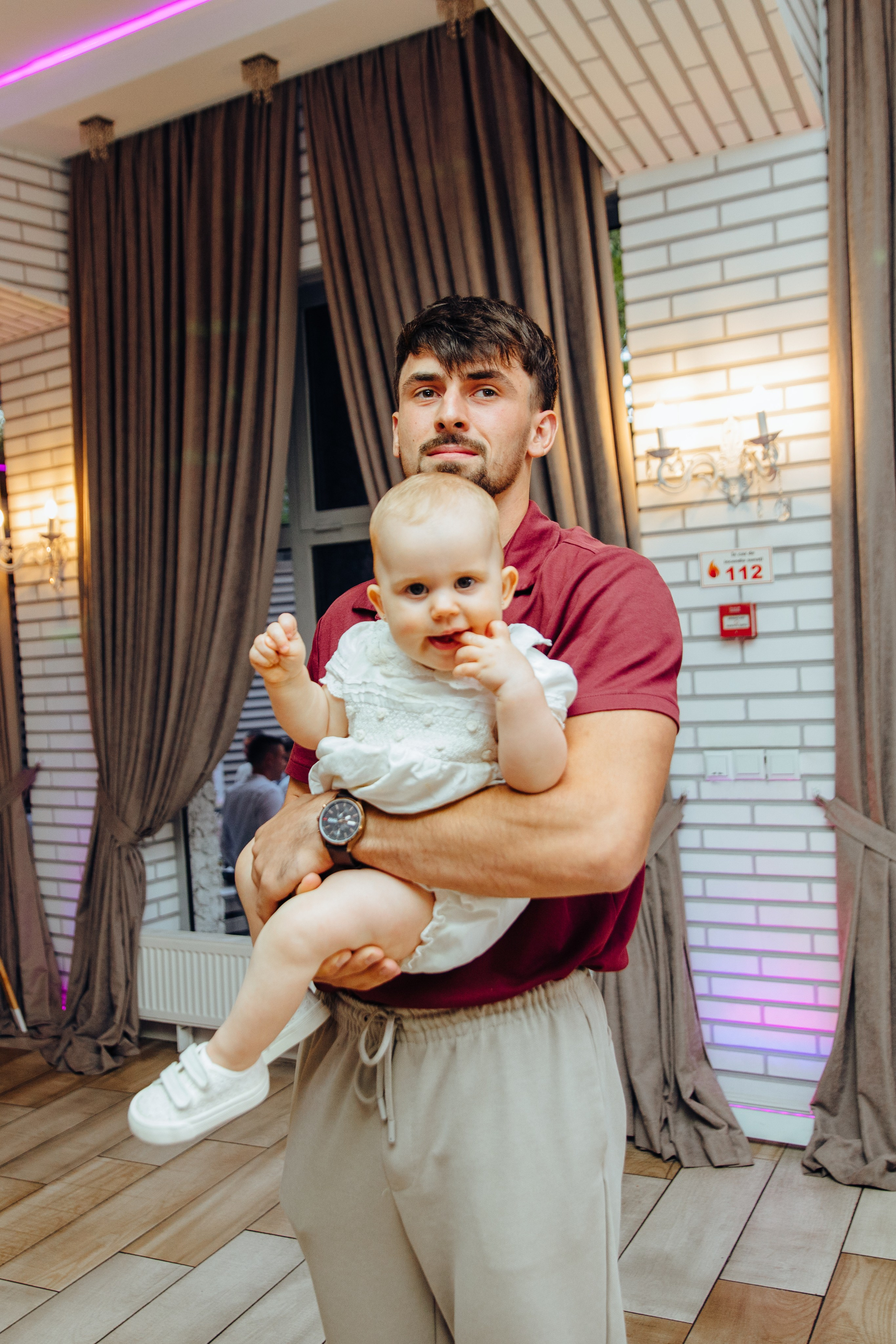 Antonia. Fotograf de nuntă și evenimente private!