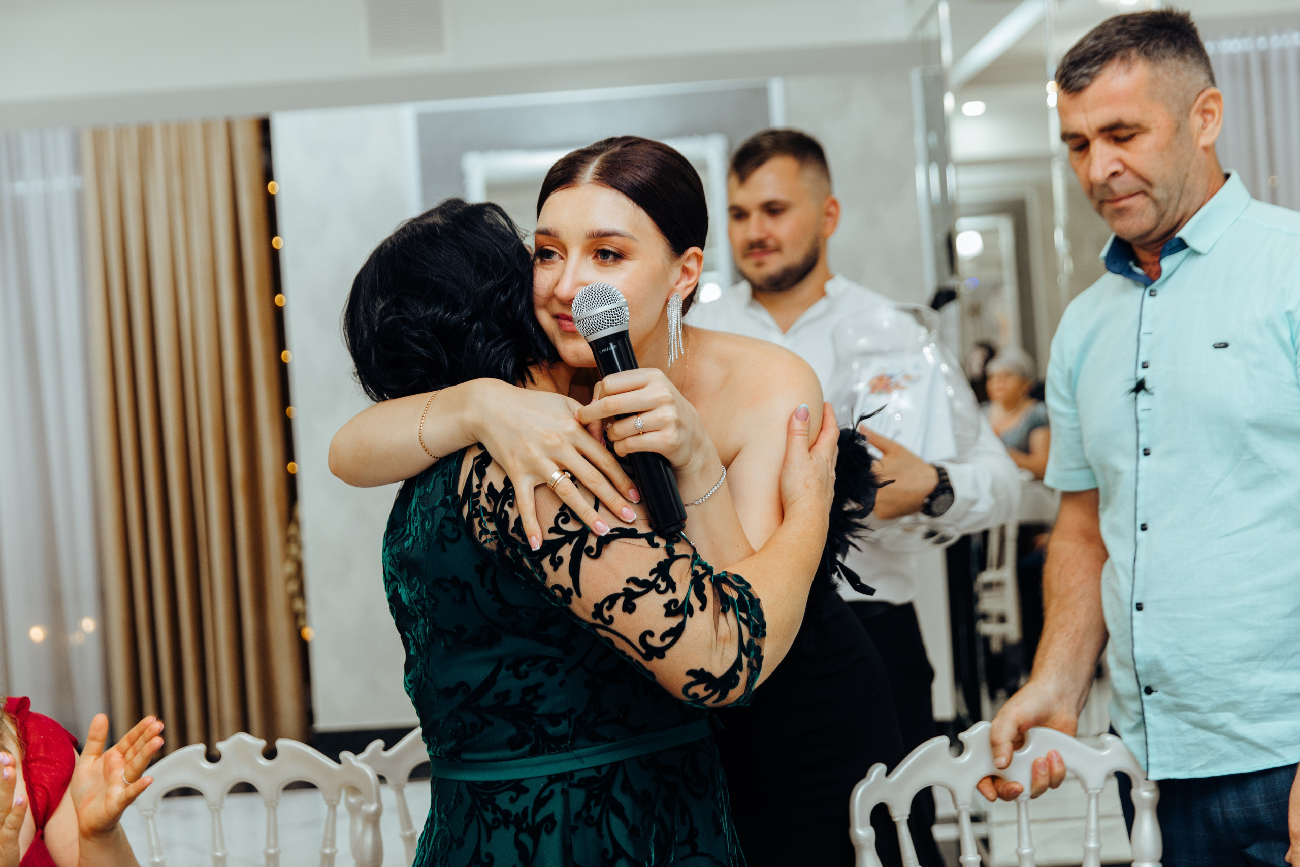 Emma. Fotograf de nuntă și evenimente private!