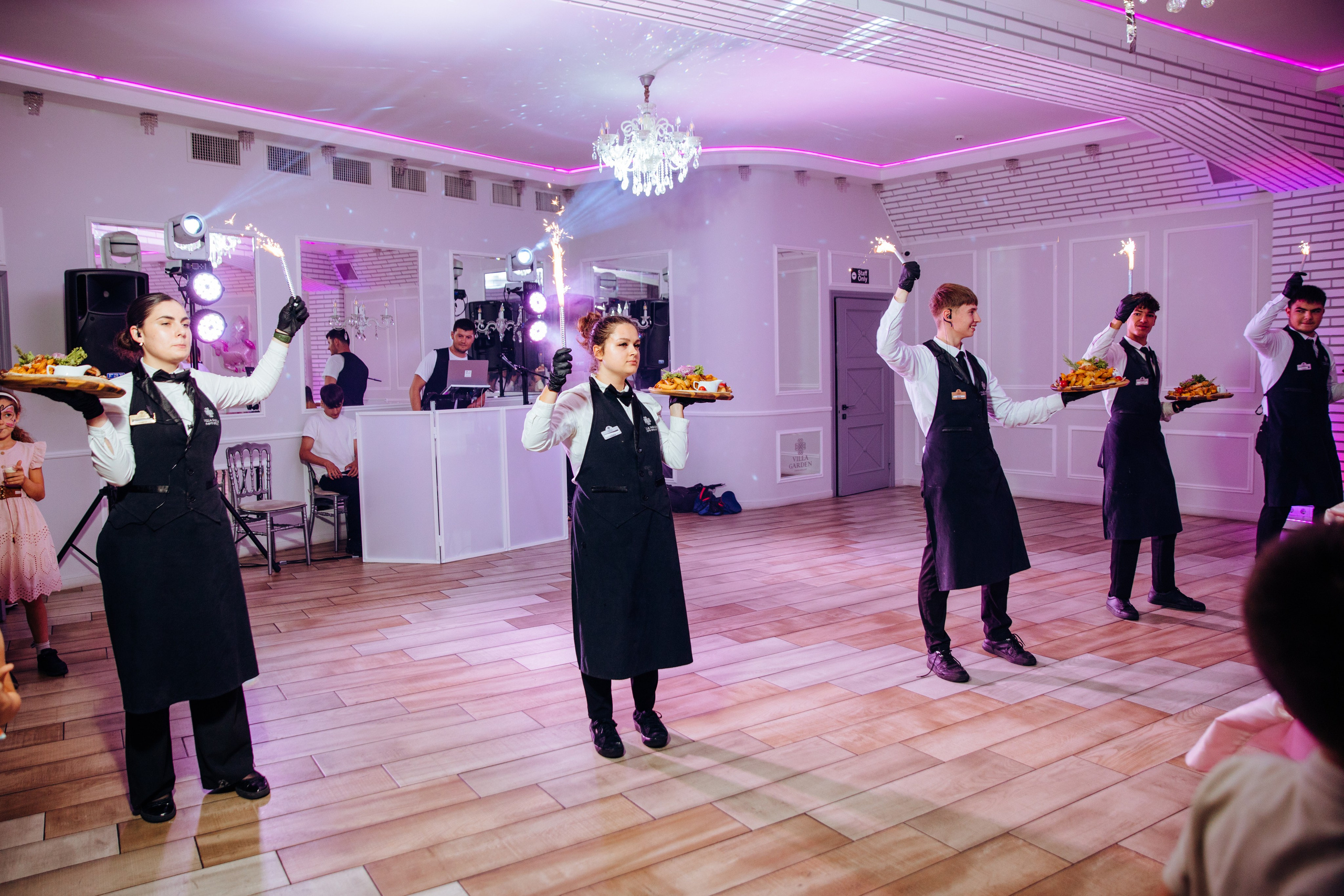 Antonia. Fotograf de nuntă și evenimente private!