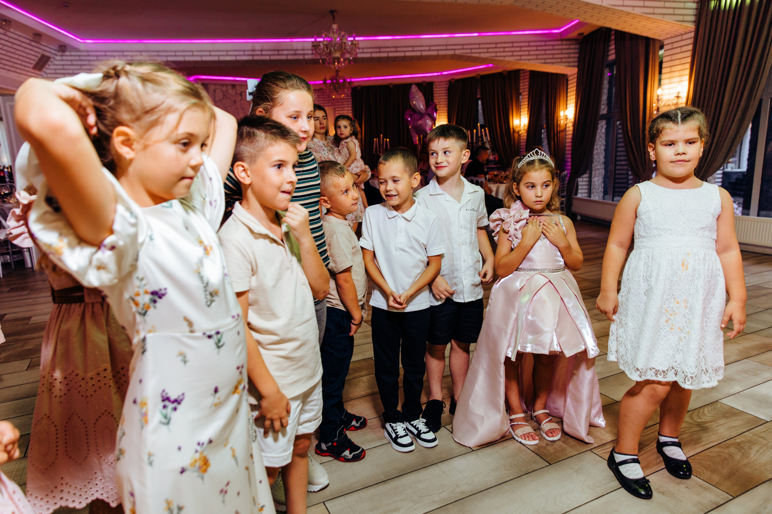 Antonia. Fotograf de nuntă și evenimente private!