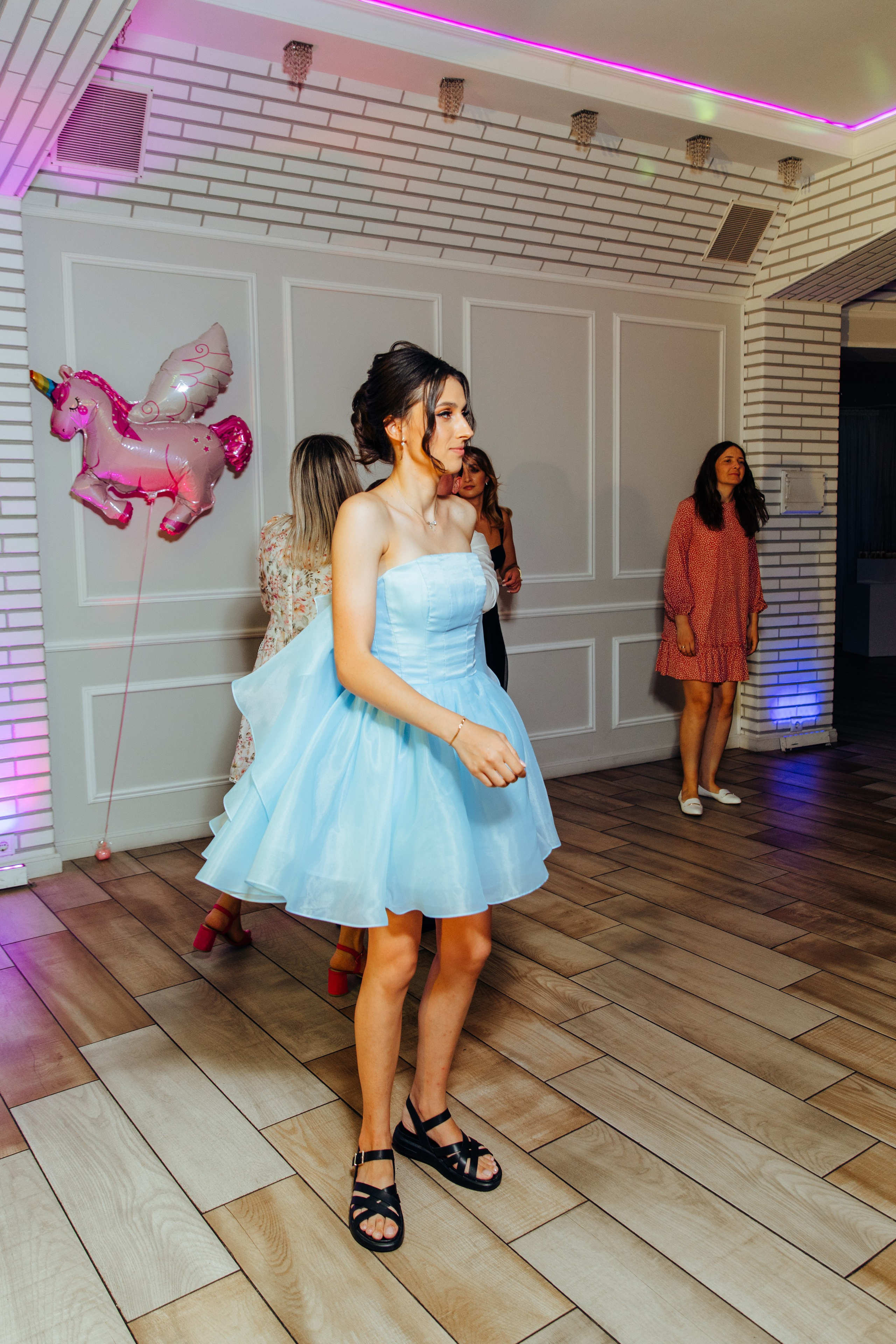 Antonia. Fotograf de nuntă și evenimente private!