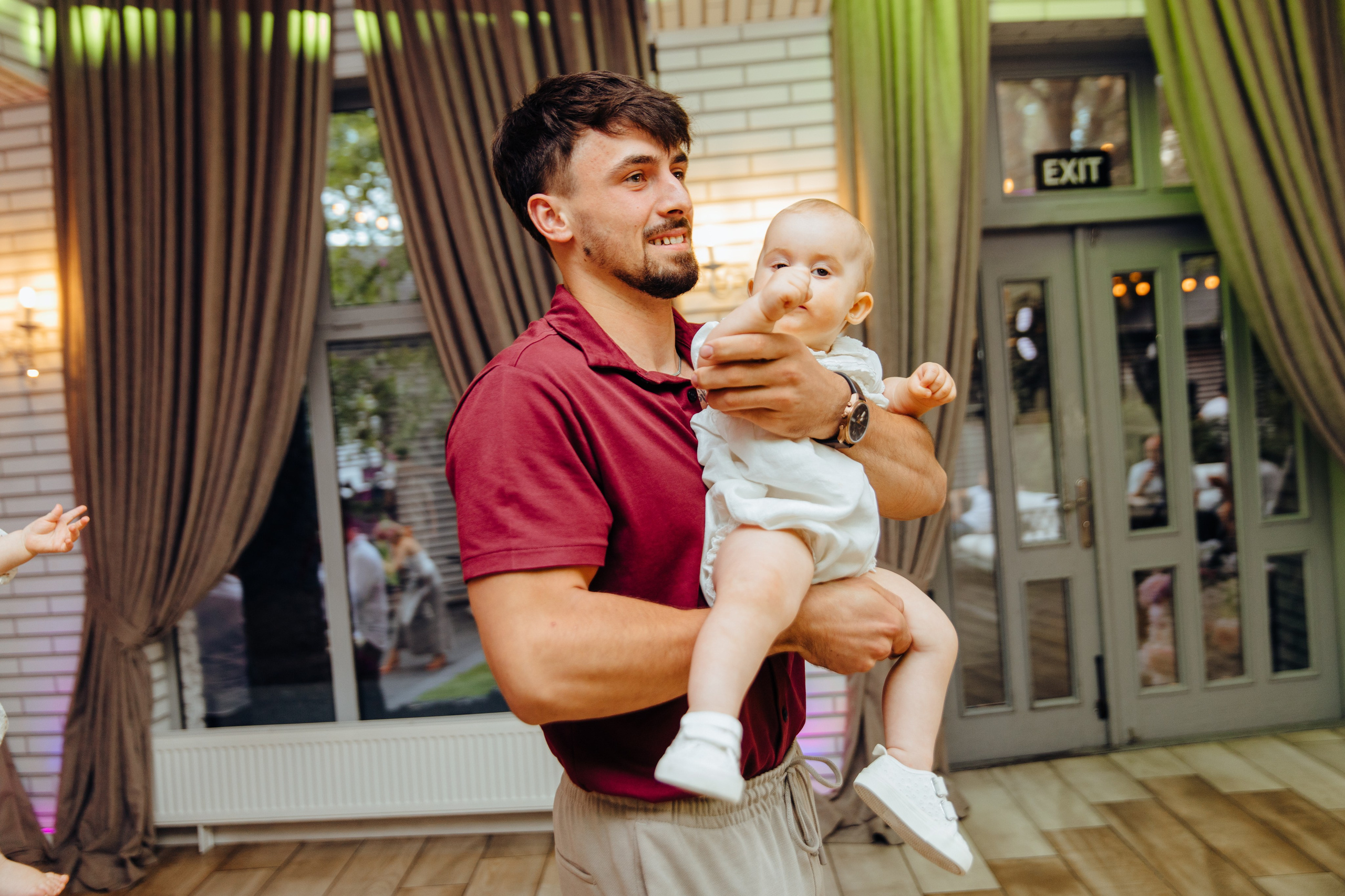 Antonia. Fotograf de nuntă și evenimente private!