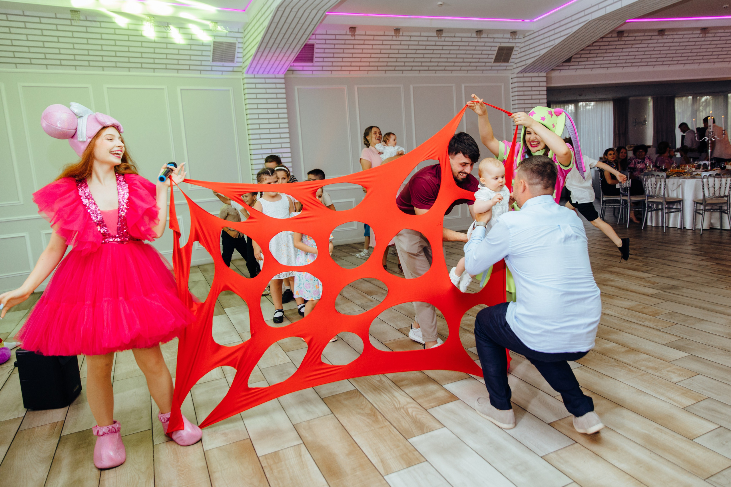 Antonia. Fotograf de nuntă și evenimente private!