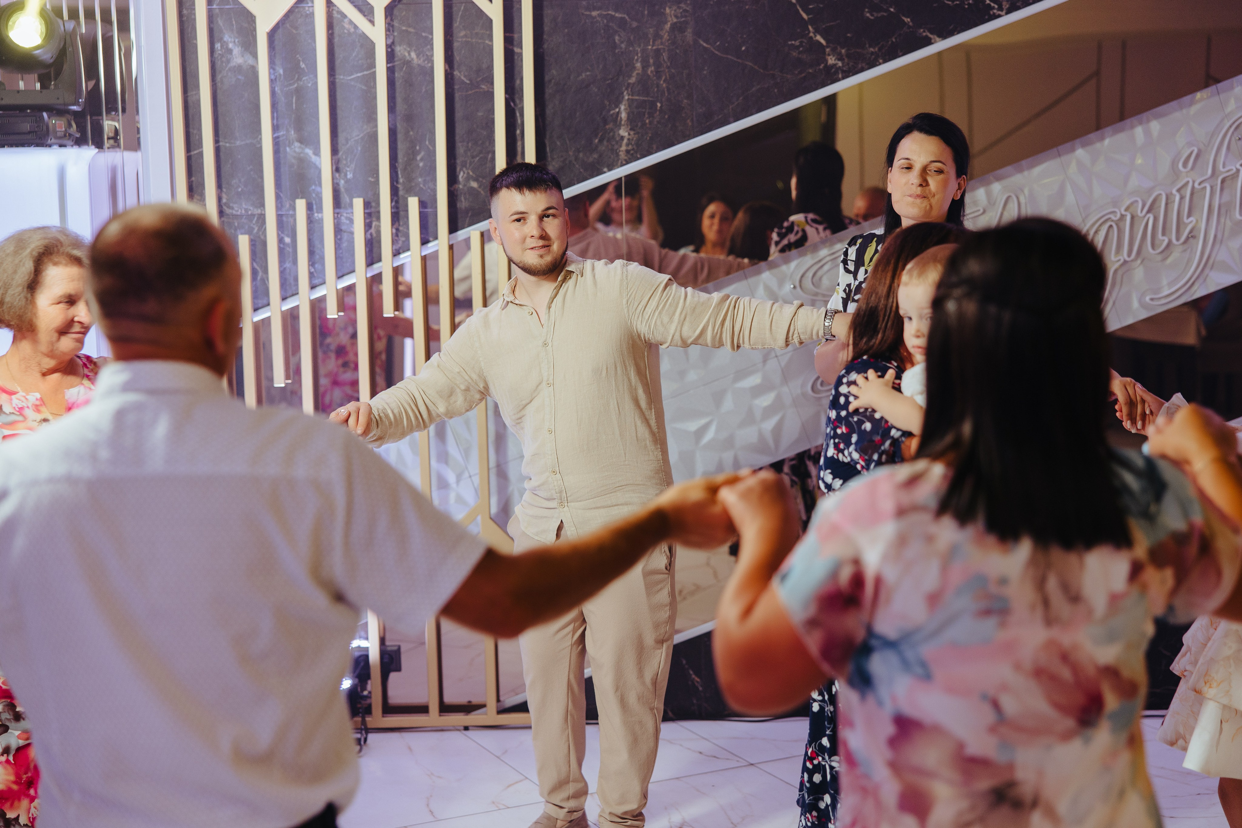 Delia. Fotograf de nuntă și evenimente private!