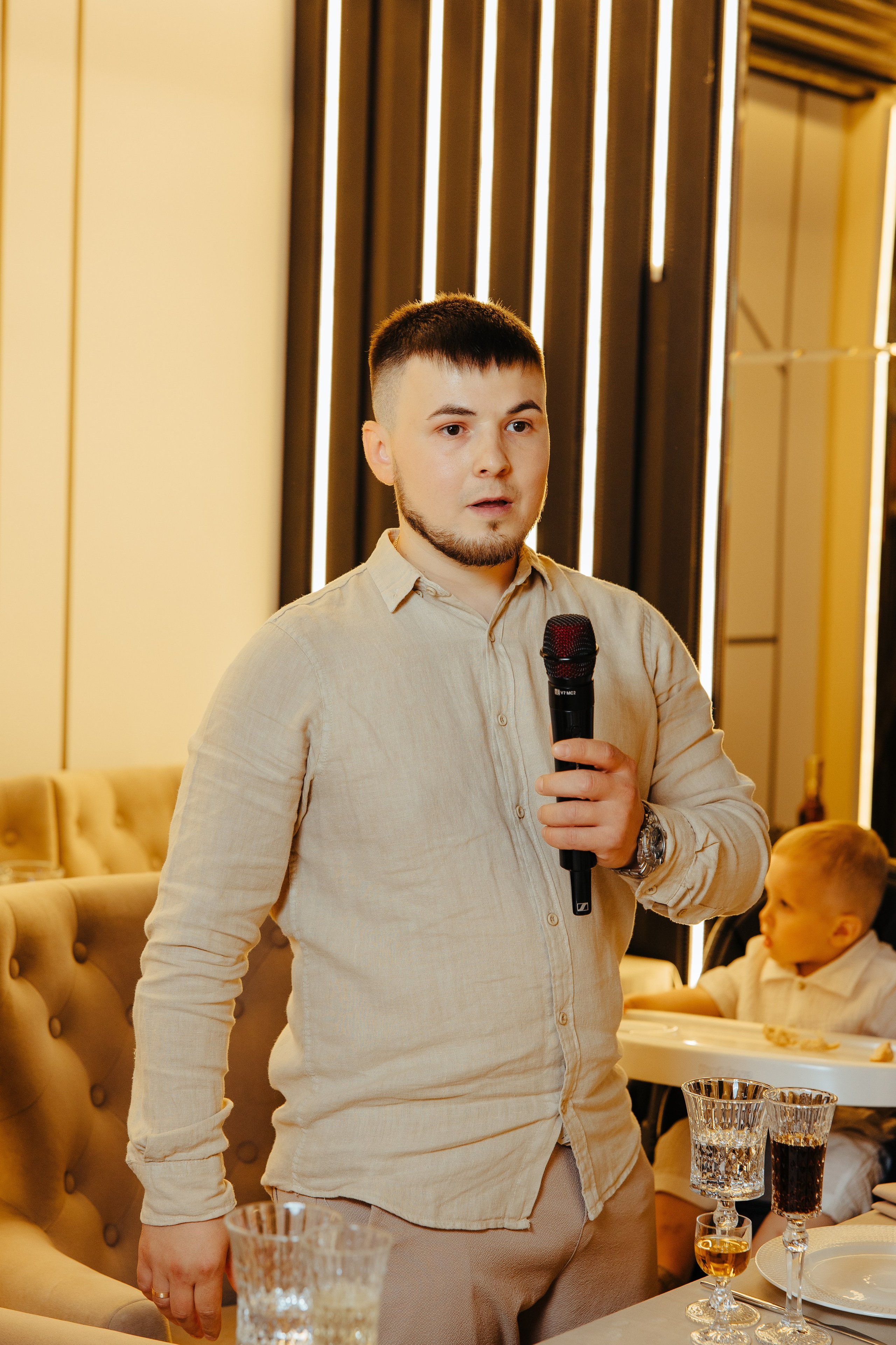 Delia. Fotograf de nuntă și evenimente private!