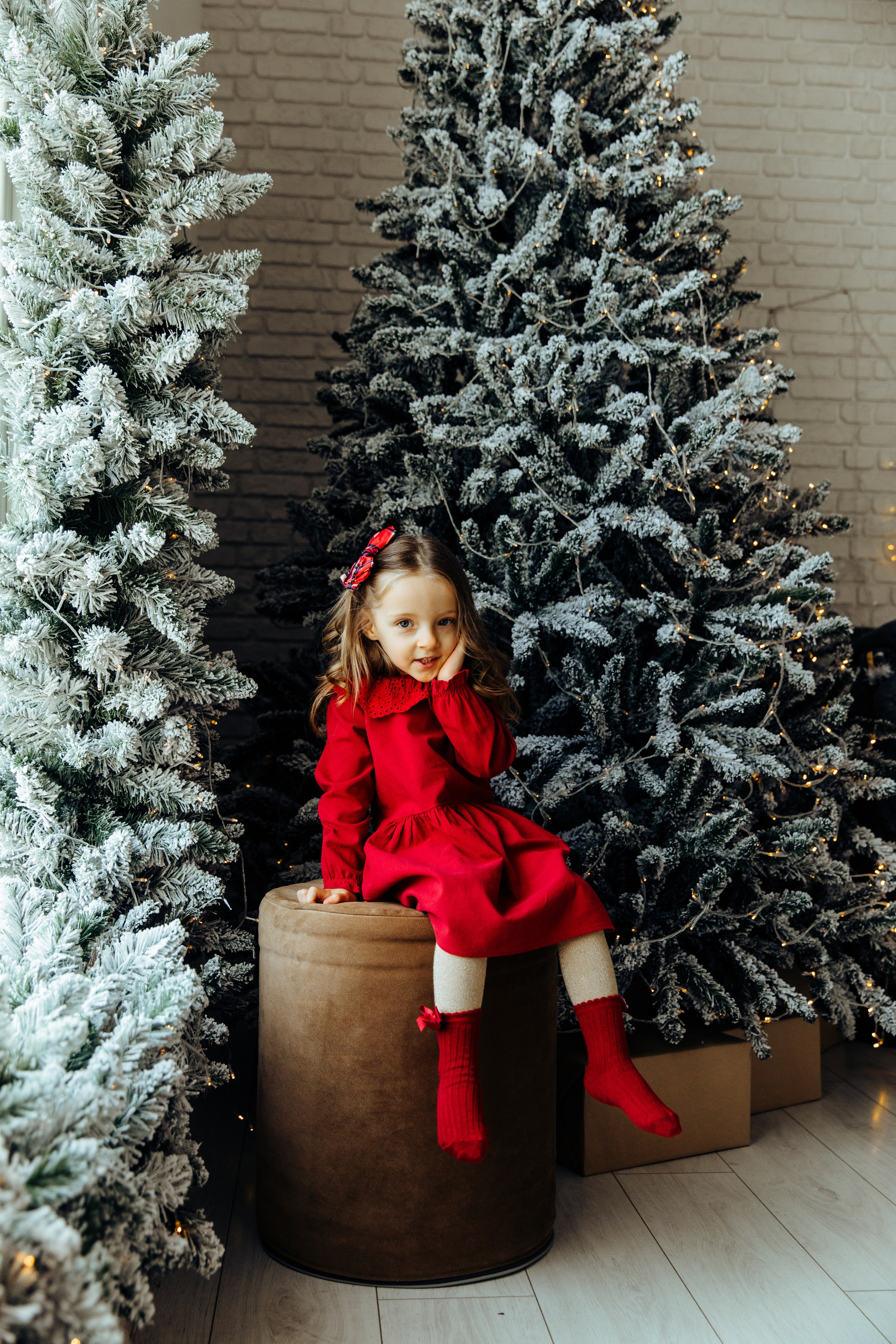 Magia sarbātorilor. Fotograf de nuntă și evenimente private!