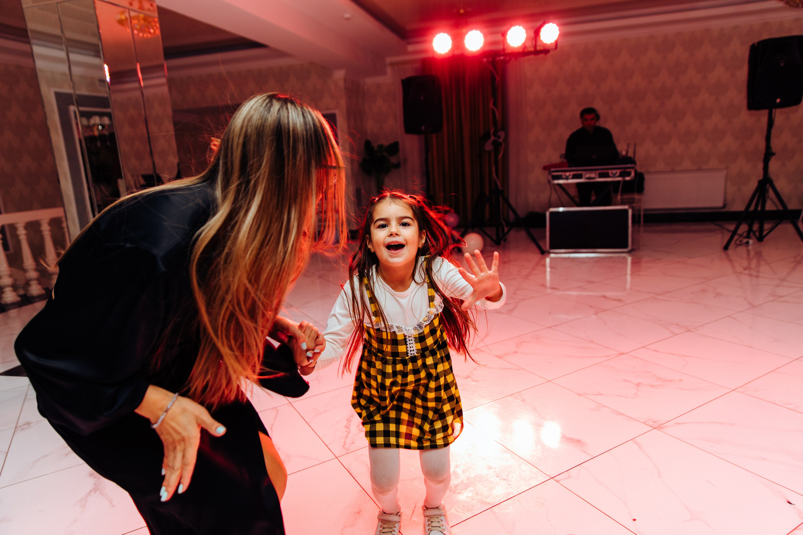 Emma. Fotograf de nuntă și evenimente private!