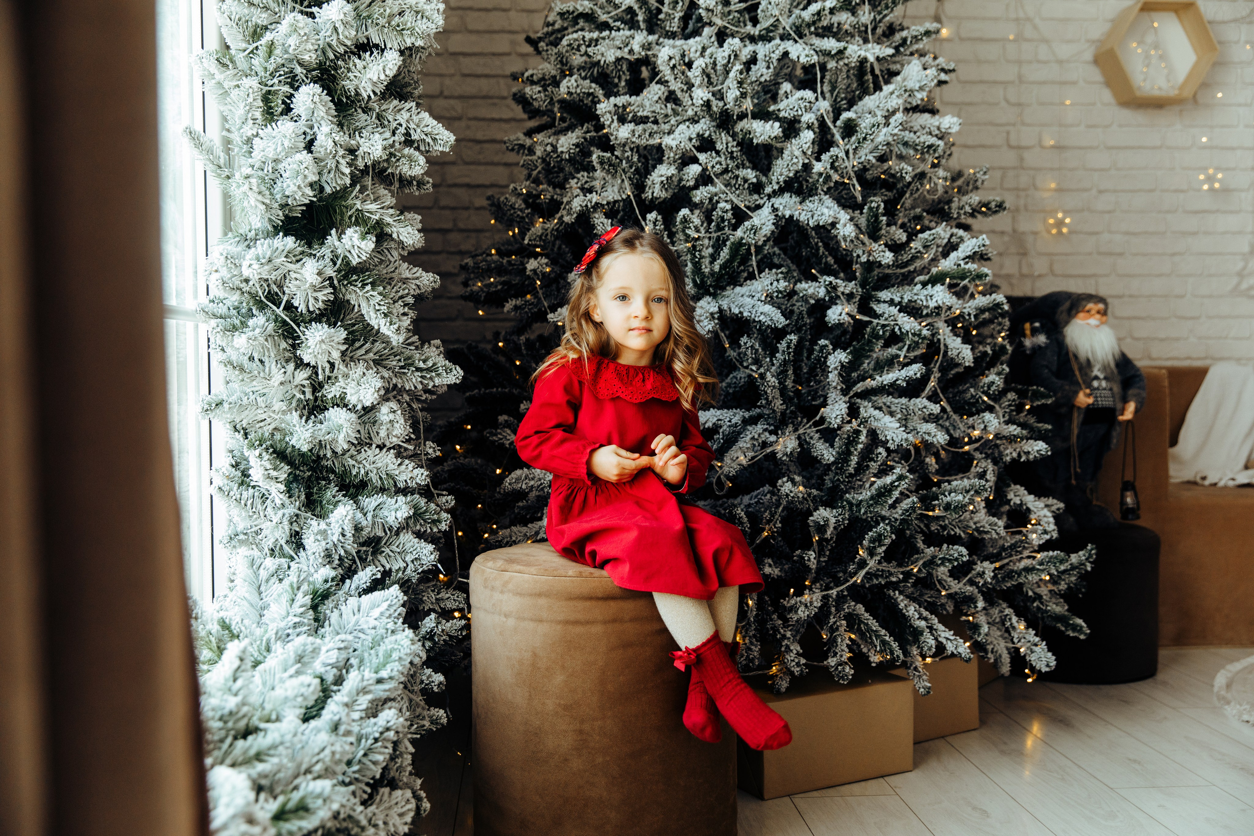 Magia sarbātorilor. Fotograf de nuntă și evenimente private!