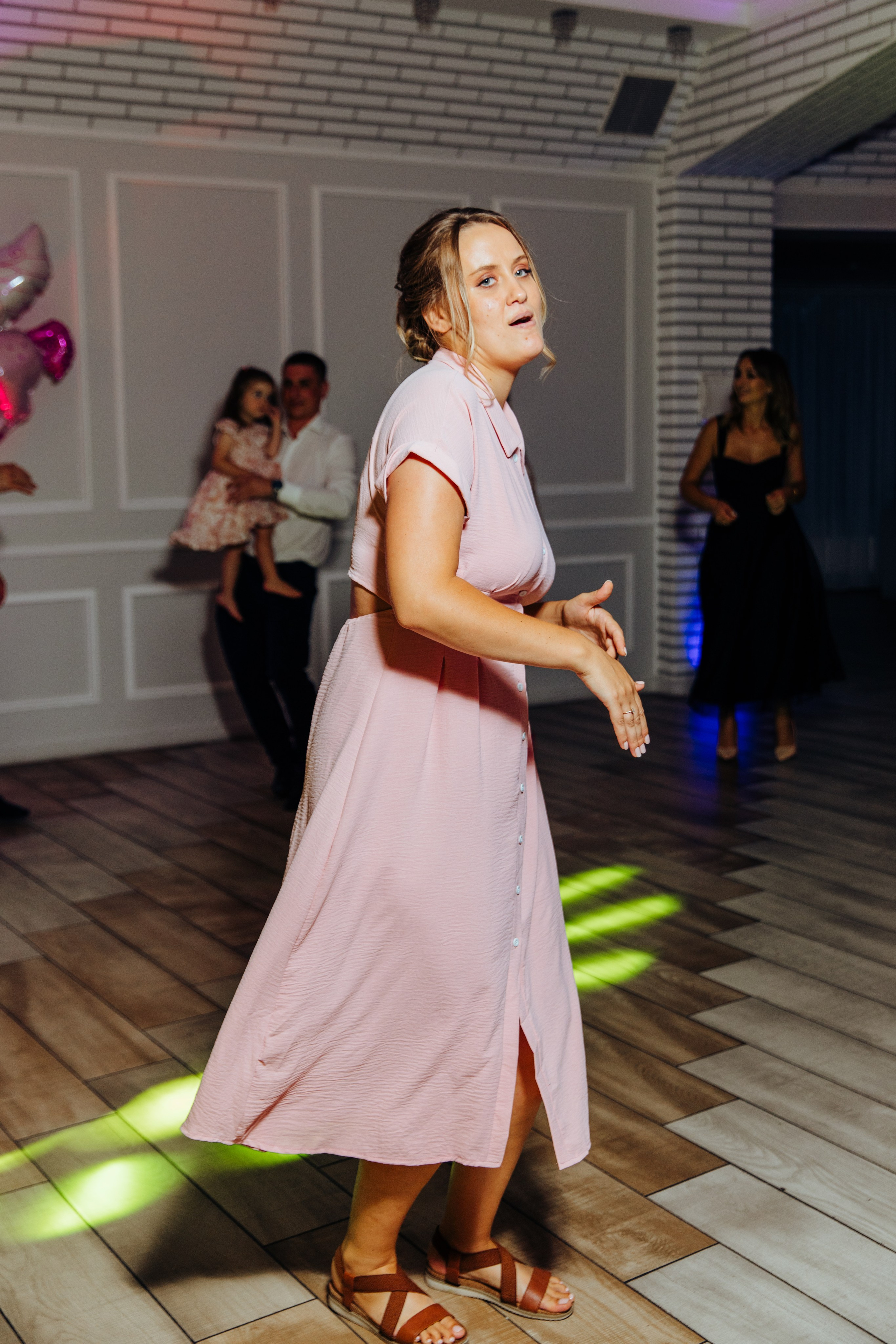 Antonia. Fotograf de nuntă și evenimente private!