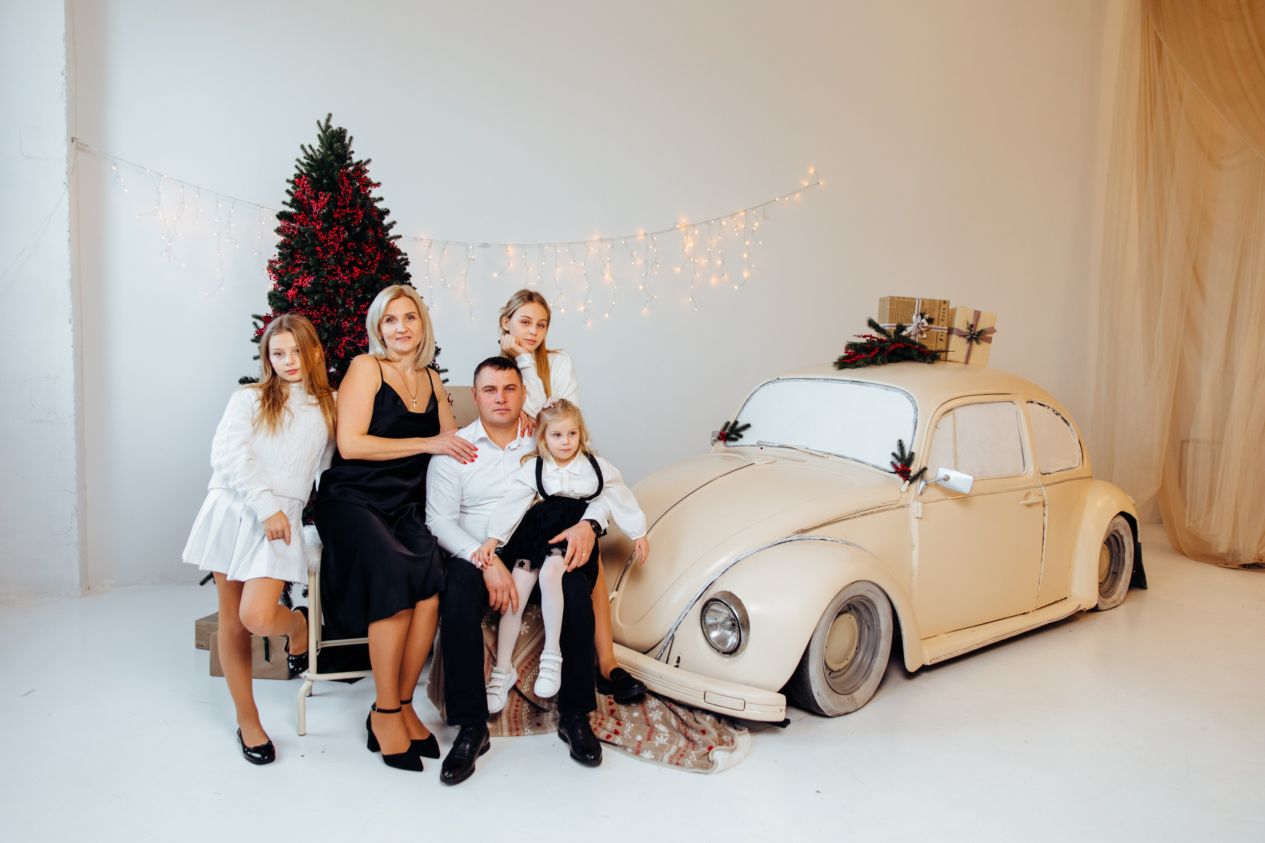 Magia sarbātorilor. Fotograf de nuntă și evenimente private!