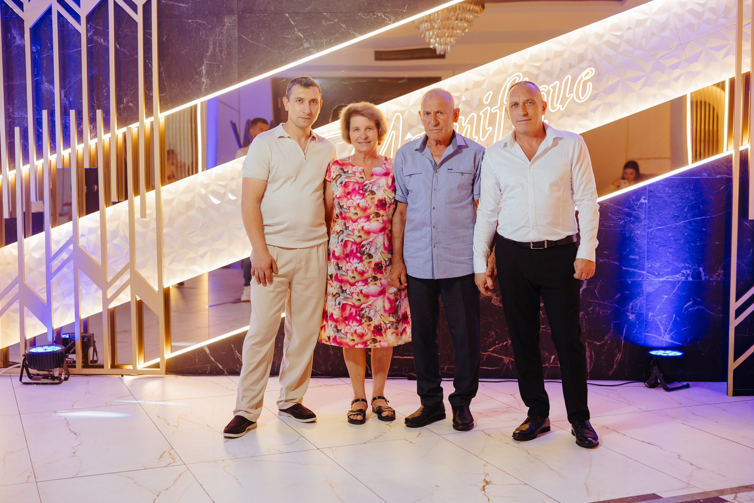 Delia. Fotograf de nuntă și evenimente private!