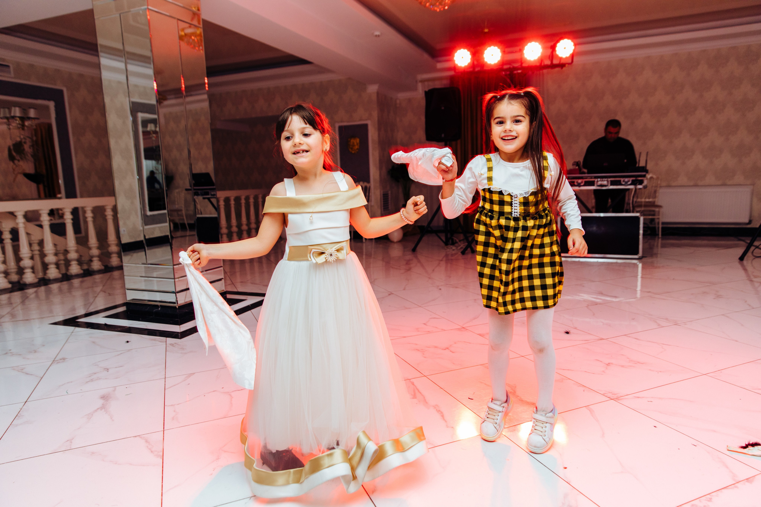 Emma. Fotograf de nuntă și evenimente private!