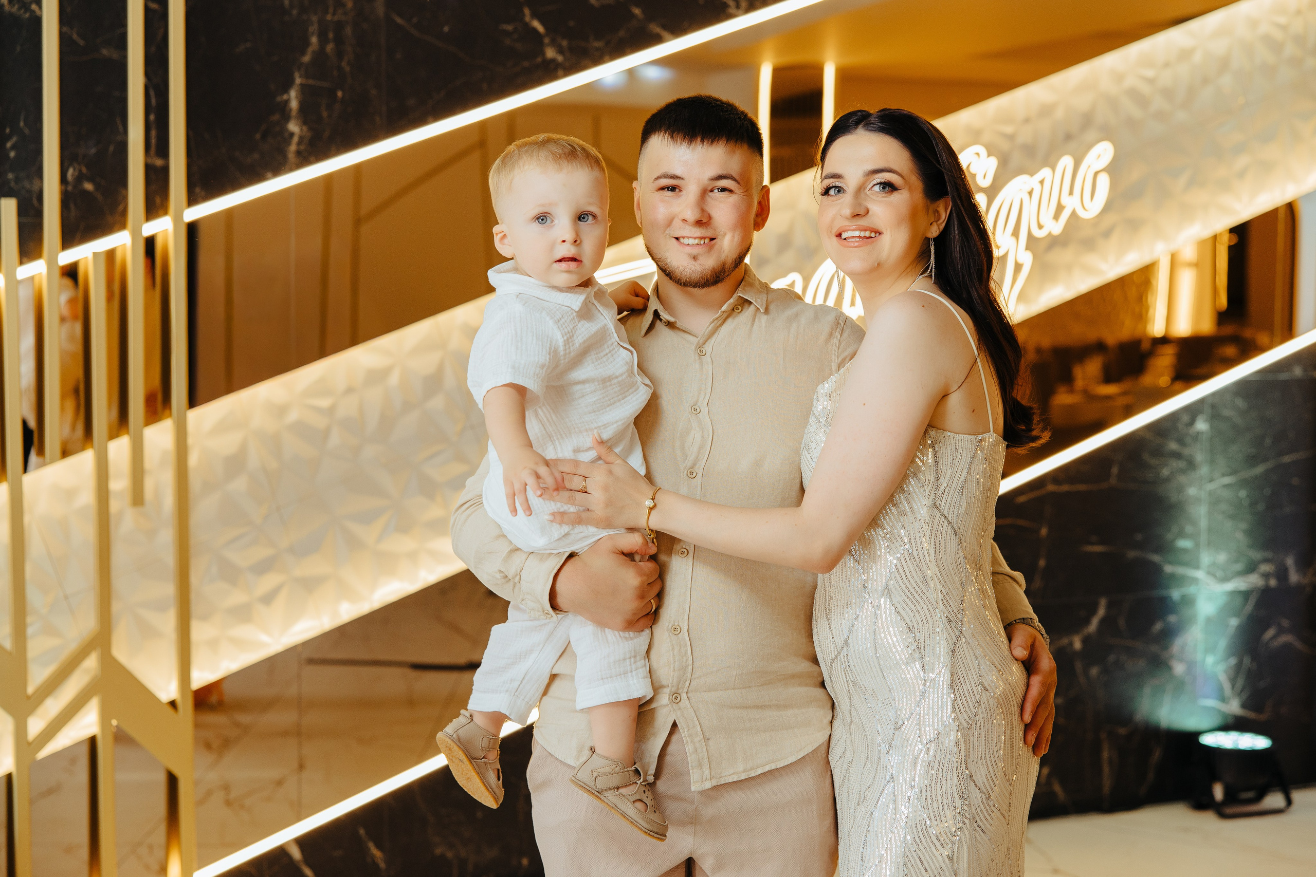 Delia. Fotograf de nuntă și evenimente private!