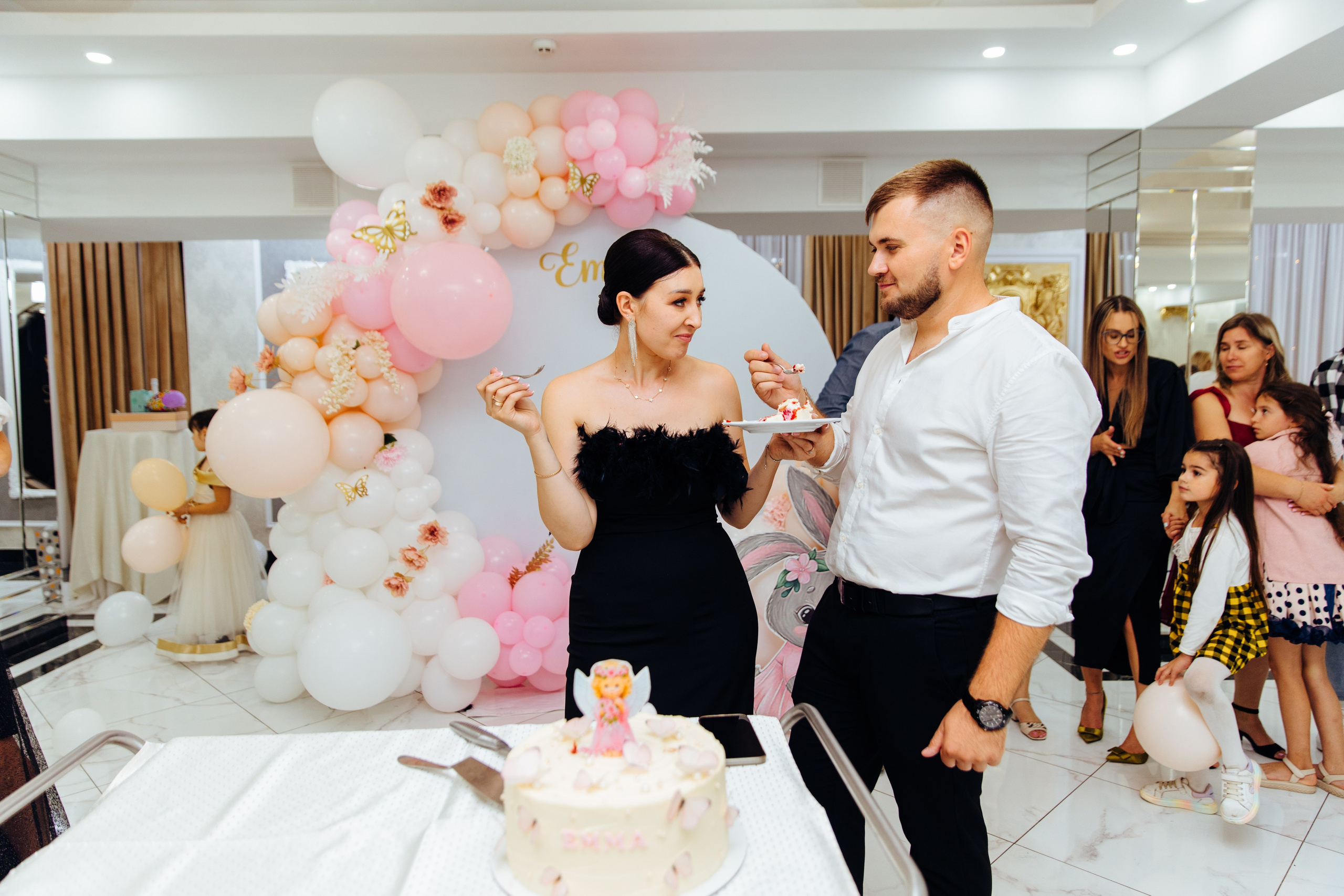 Emma. Fotograf de nuntă și evenimente private!