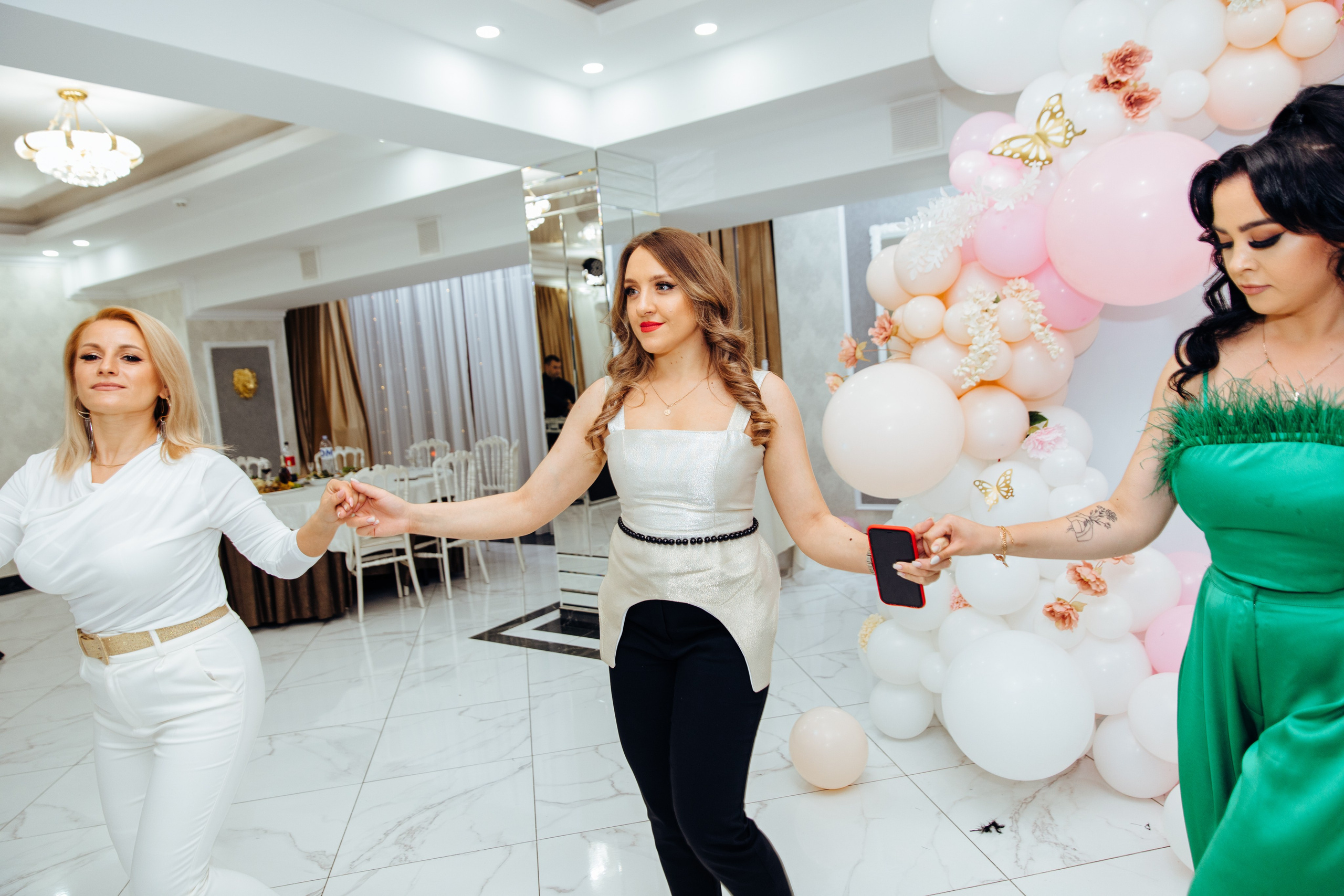 Emma. Fotograf de nuntă și evenimente private!