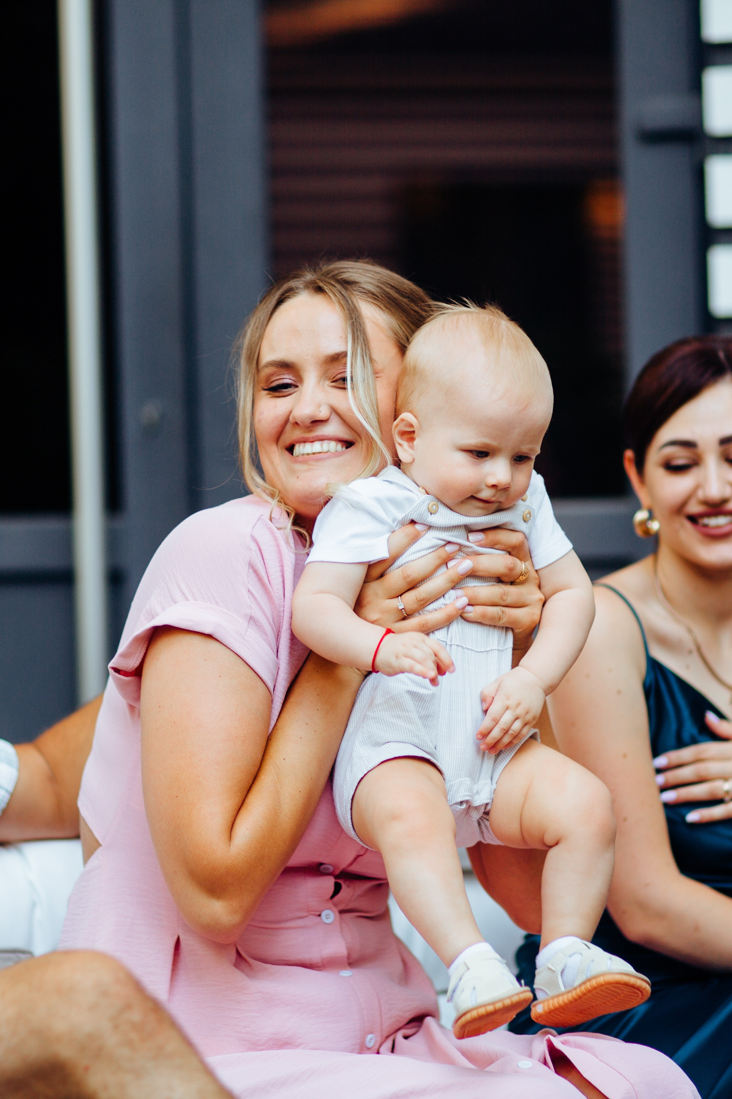 Antonia. Fotograf de nuntă și evenimente private!