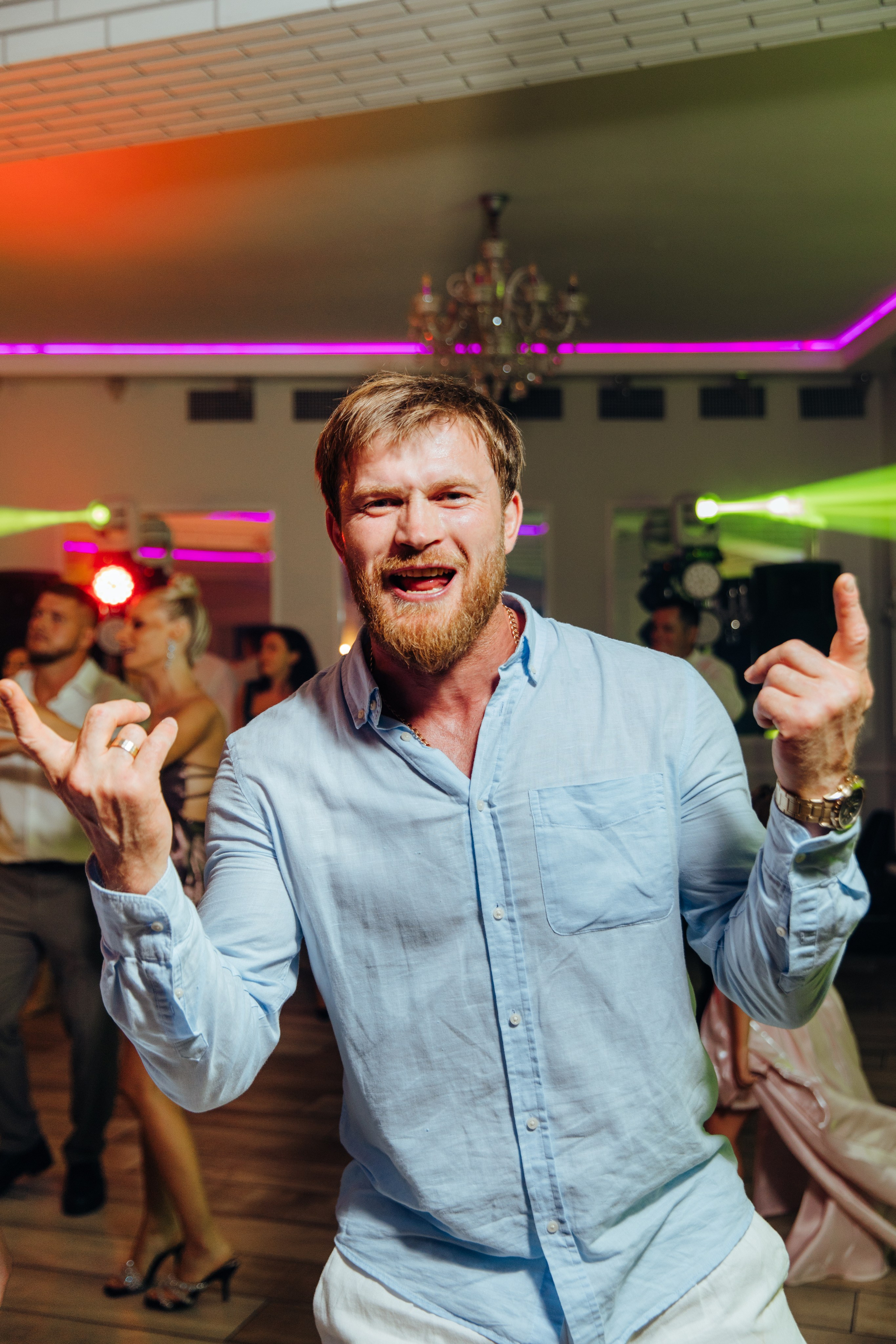 Antonia. Fotograf de nuntă și evenimente private!