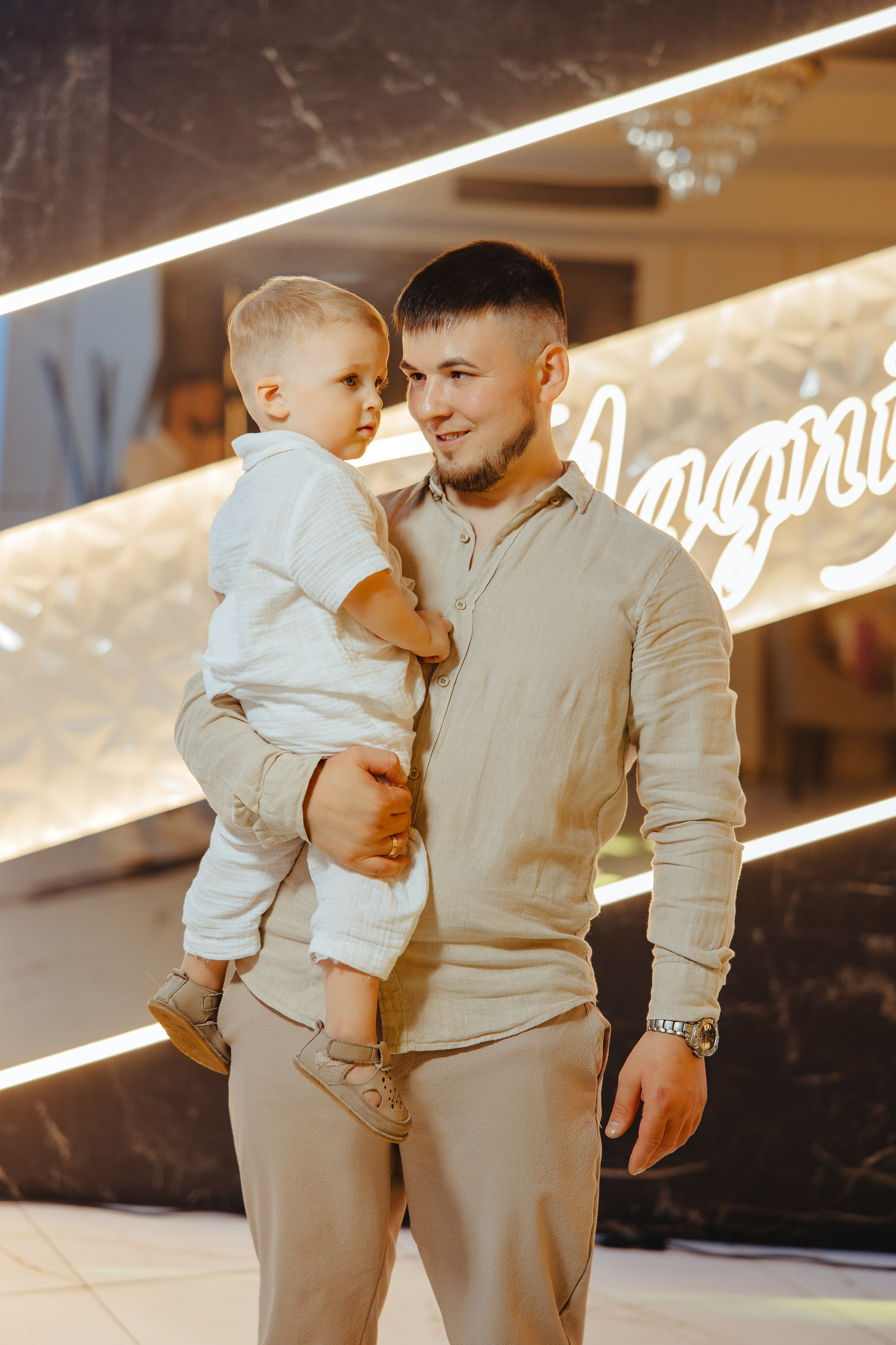 Delia. Fotograf de nuntă și evenimente private!