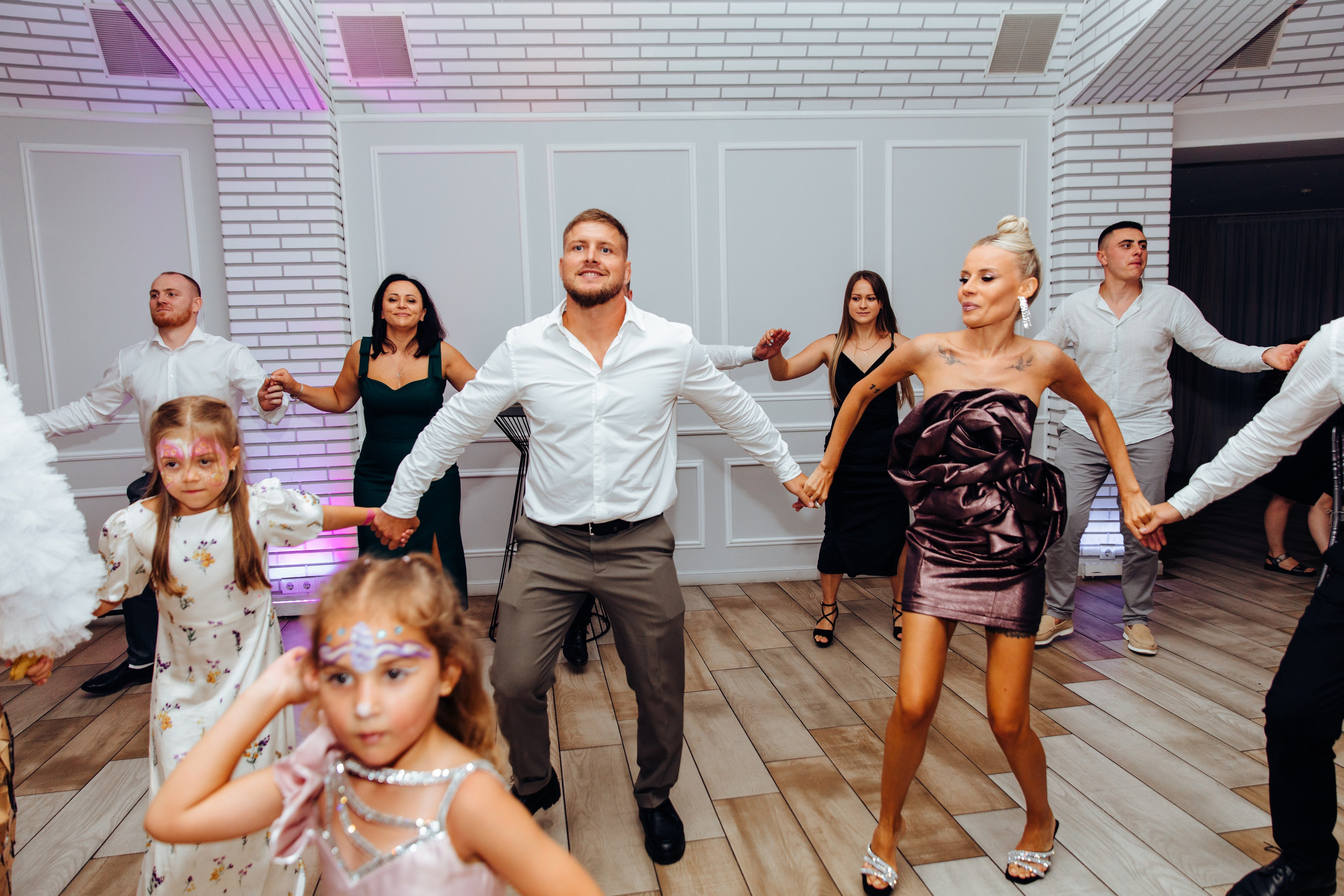 Antonia. Fotograf de nuntă și evenimente private!