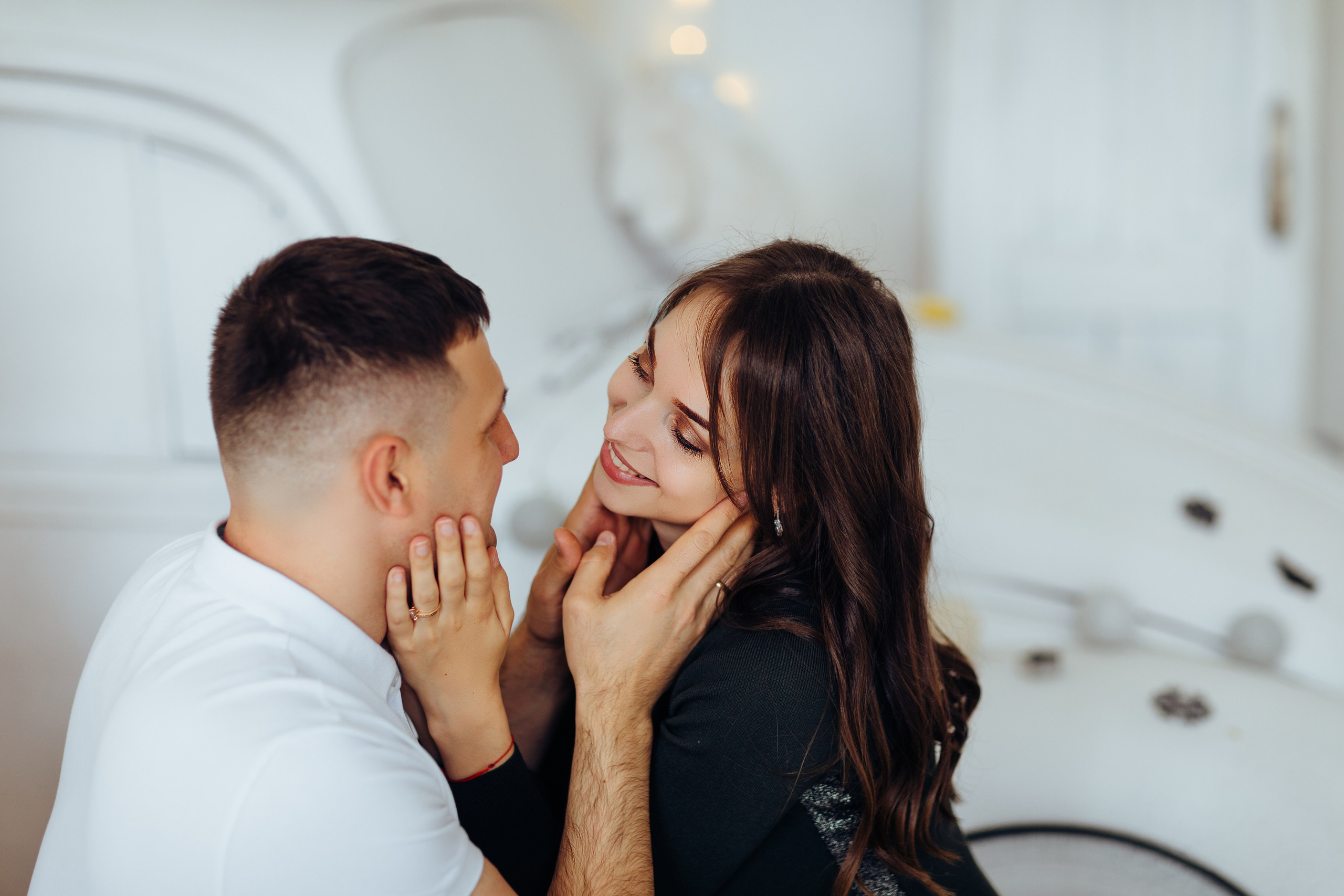 Magia sarbātorilor. Fotograf de nuntă și evenimente private!