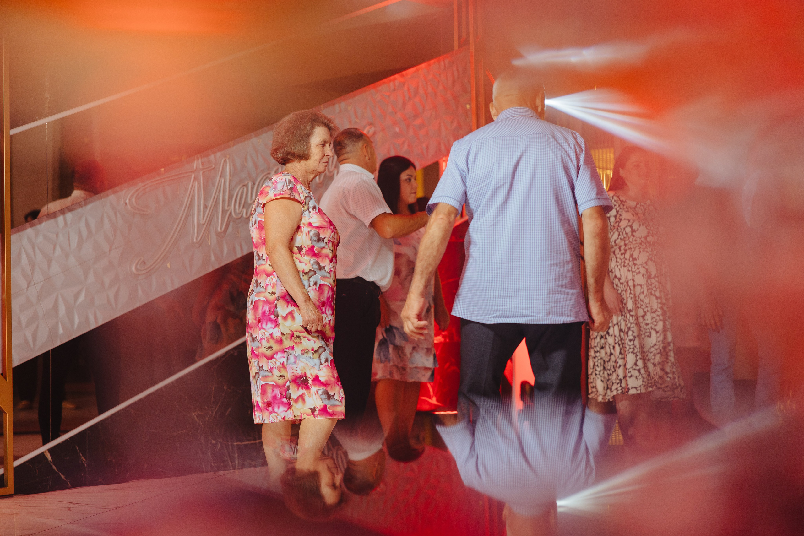 Delia. Fotograf de nuntă și evenimente private!