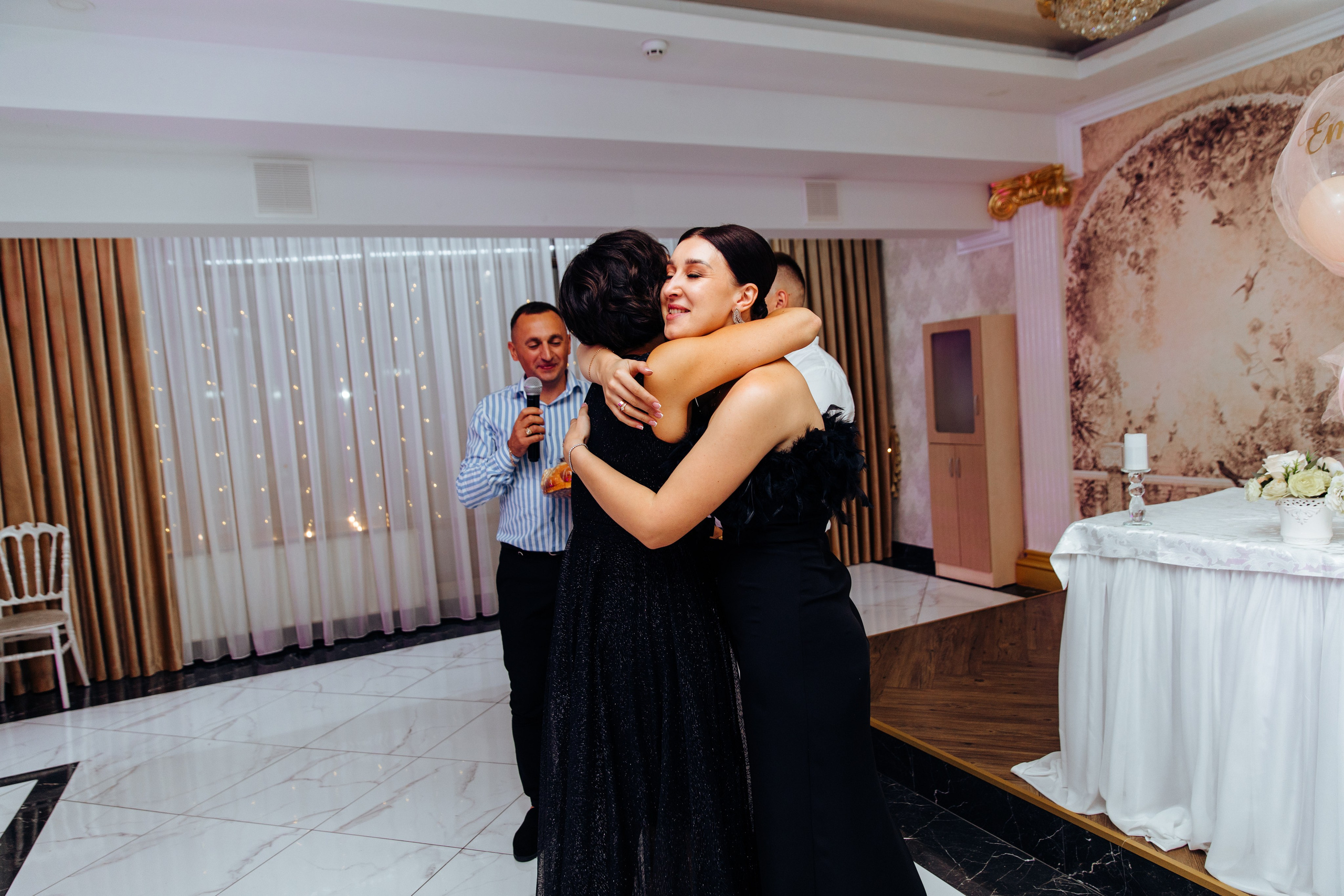 Emma. Fotograf de nuntă și evenimente private!