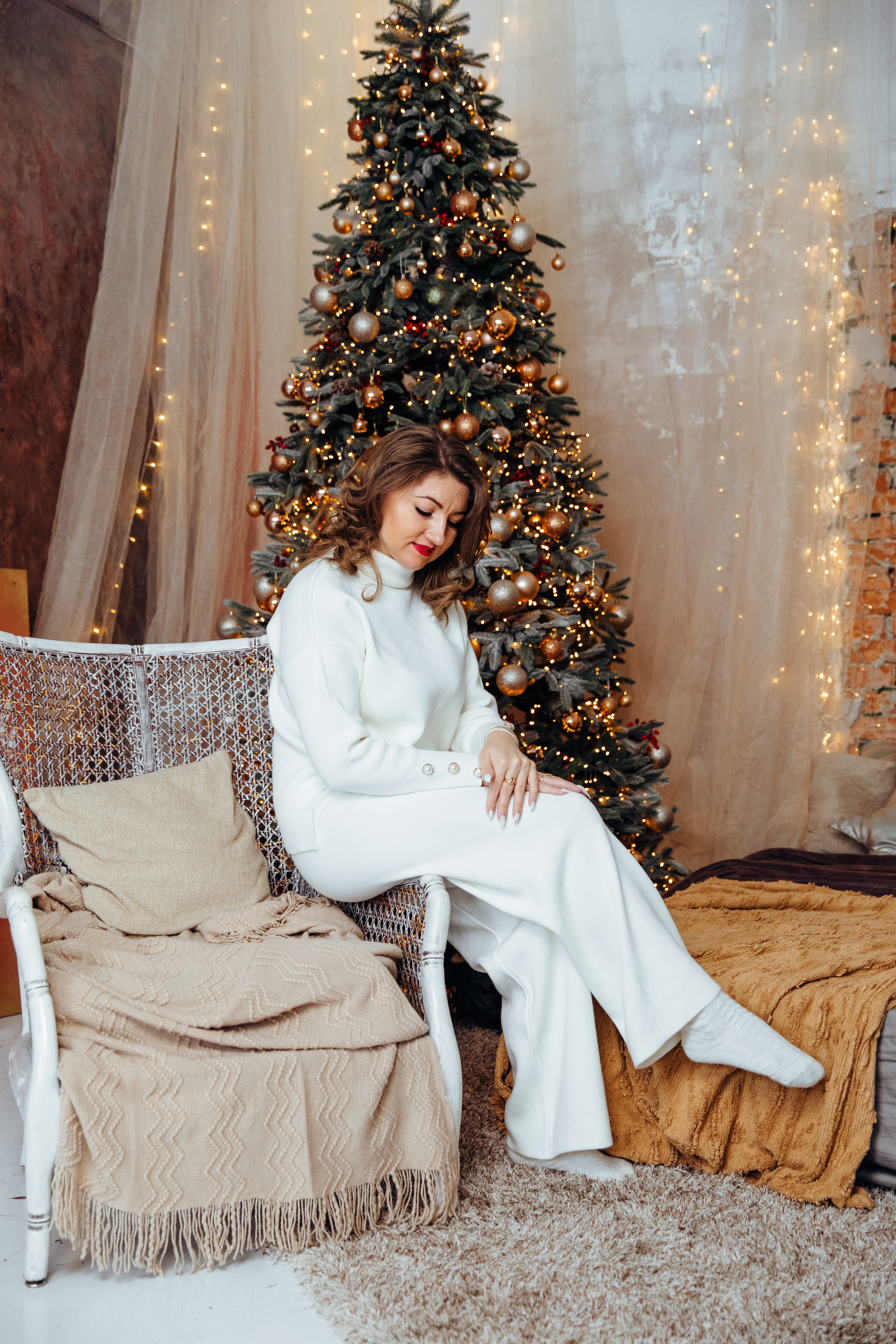 Magia sarbātorilor. Fotograf de nuntă și evenimente private!