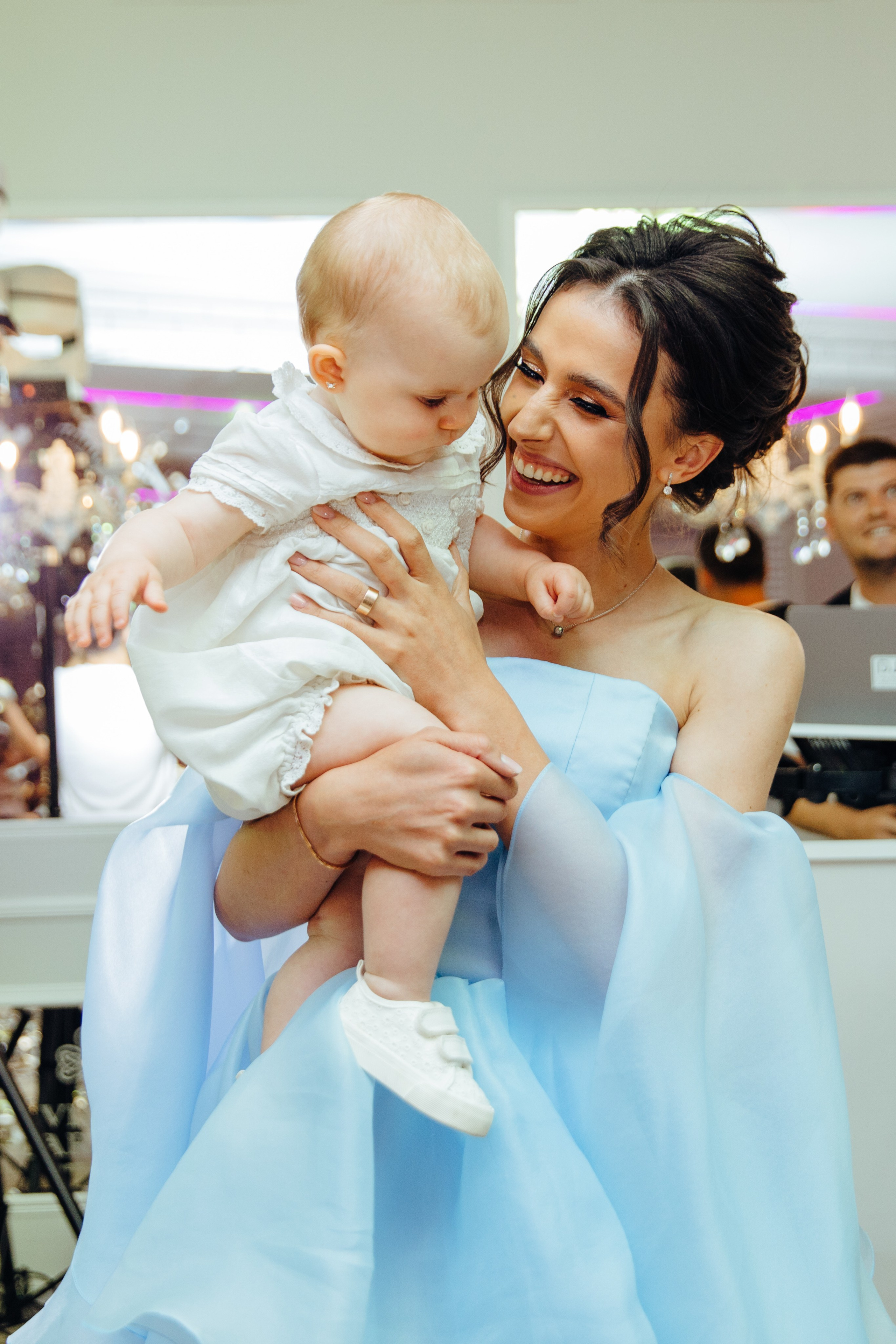 Antonia. Fotograf de nuntă și evenimente private!