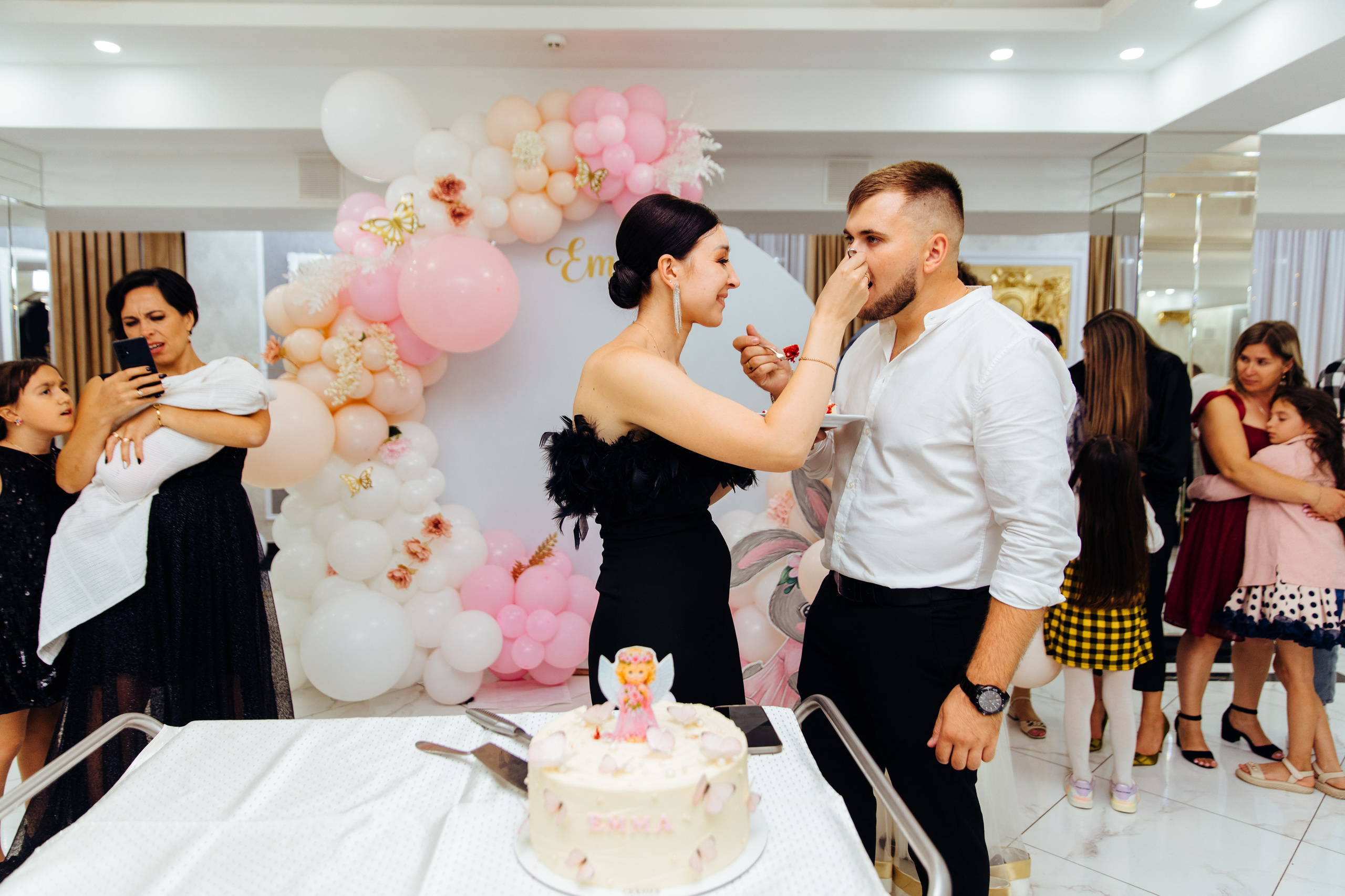 Emma. Fotograf de nuntă și evenimente private!