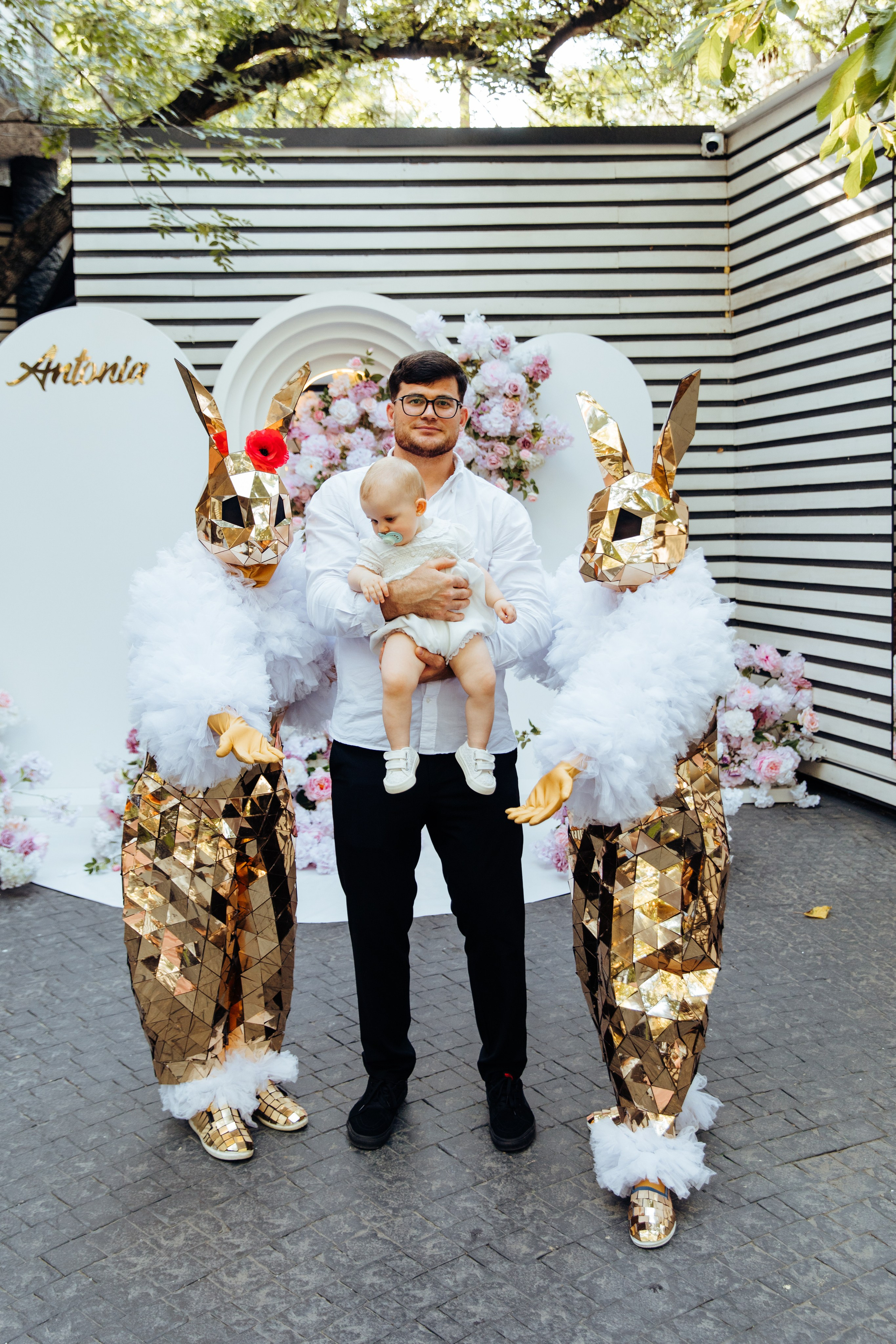 Antonia. Fotograf de nuntă și evenimente private!