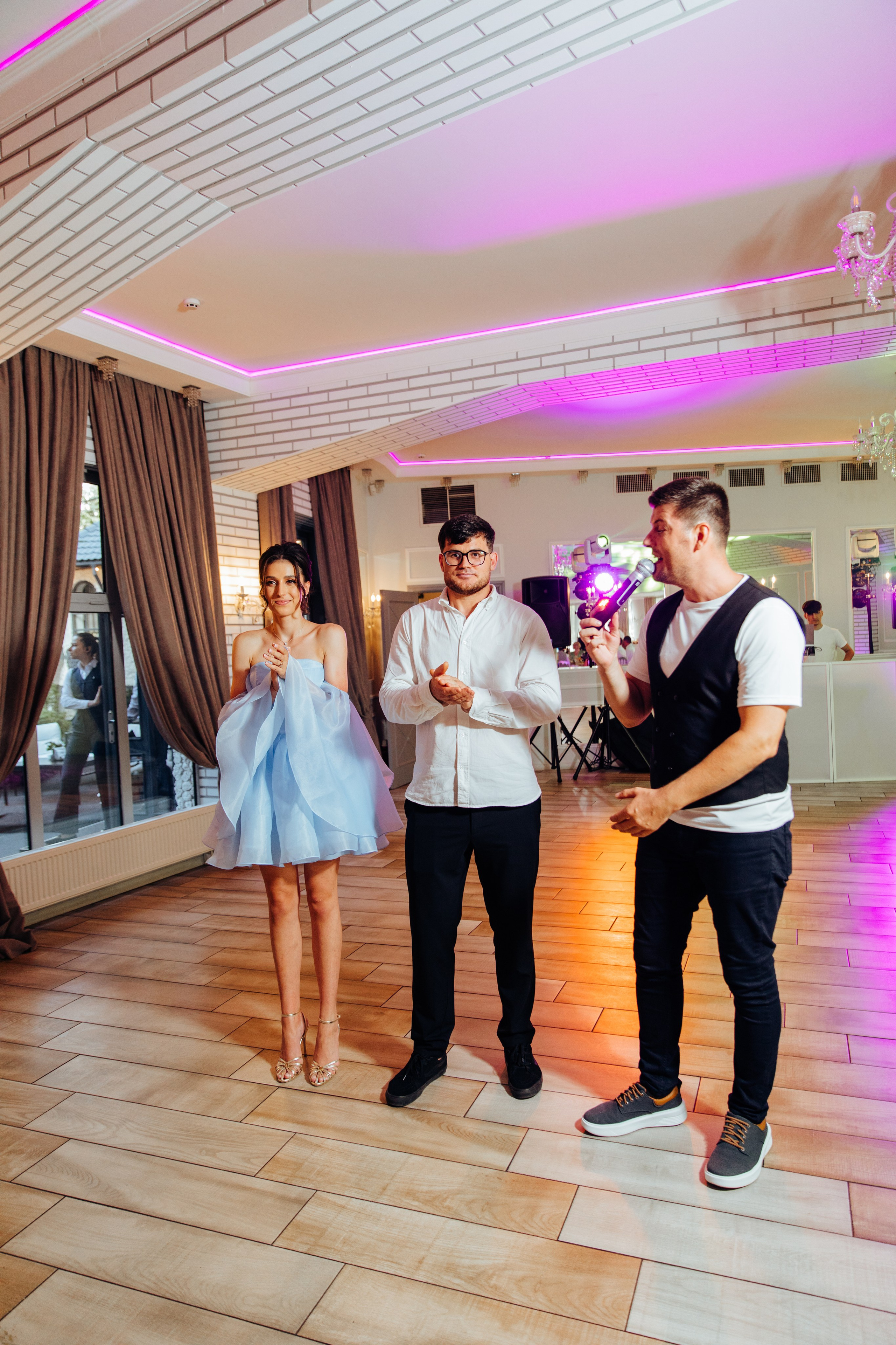 Antonia. Fotograf de nuntă și evenimente private!