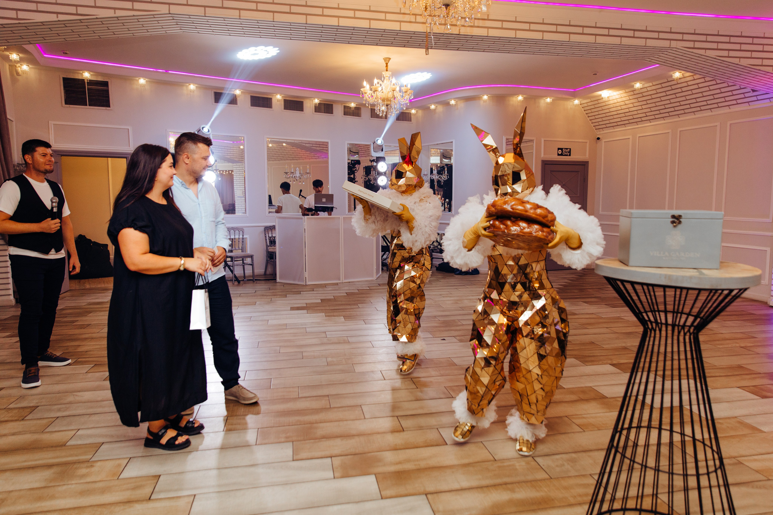 Antonia. Fotograf de nuntă și evenimente private!