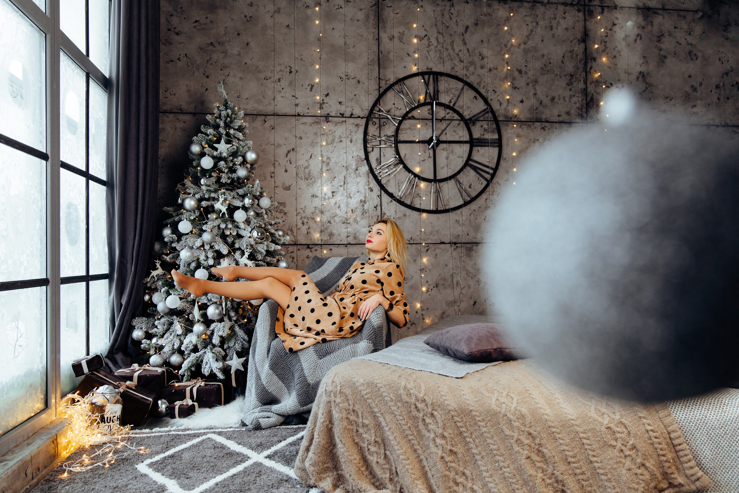 Magia sarbātorilor. Fotograf de nuntă și evenimente private!