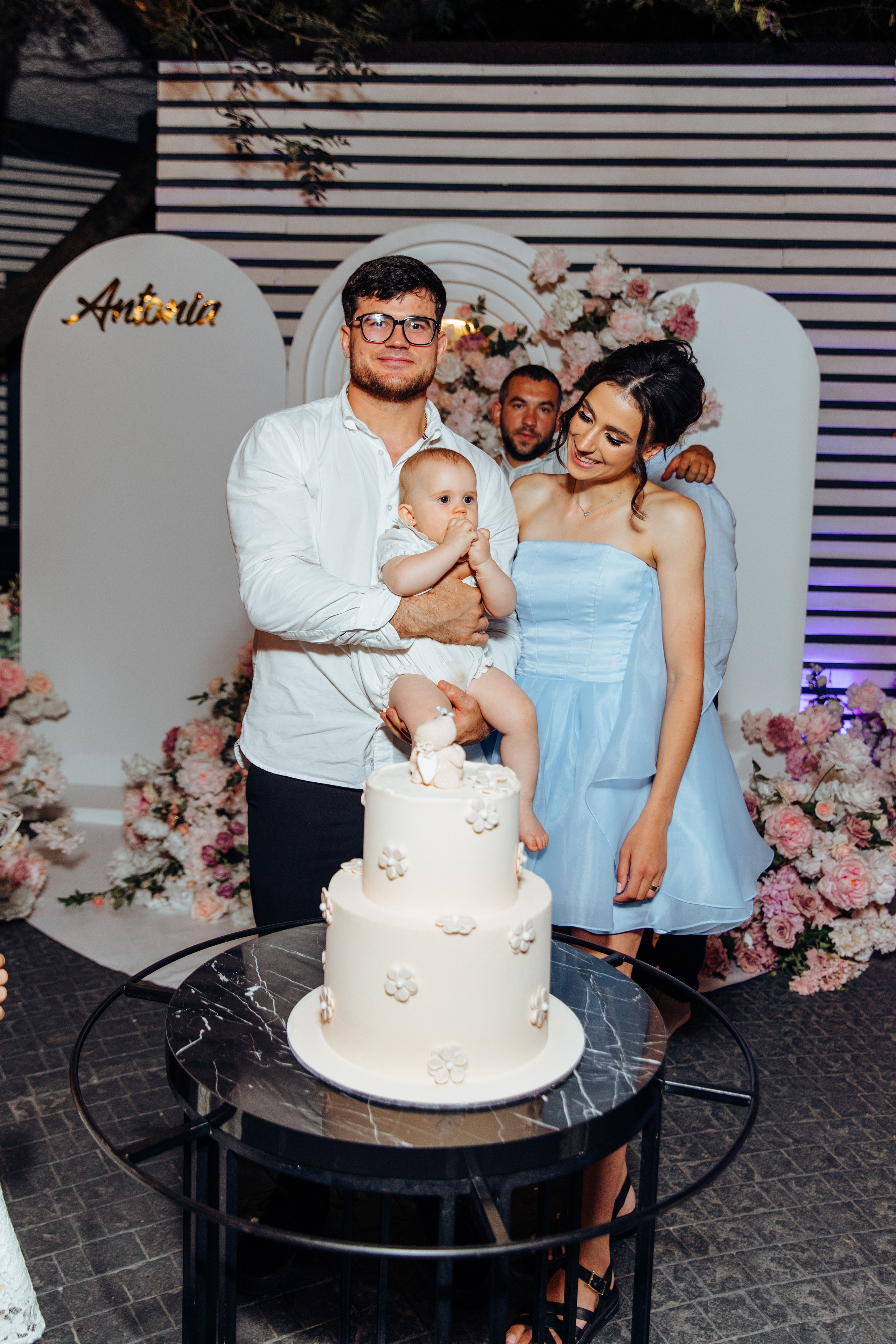 Antonia. Fotograf de nuntă și evenimente private!